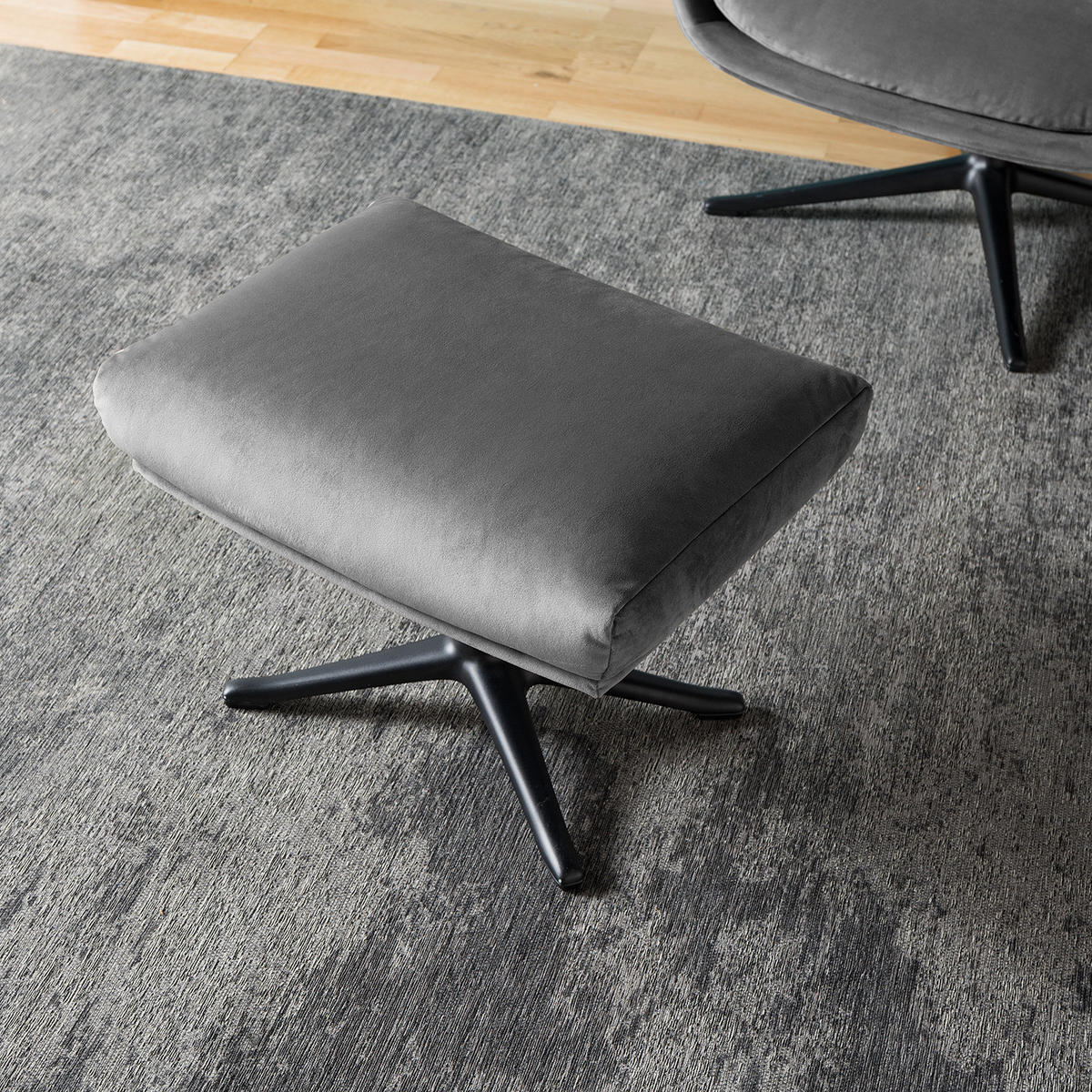 POLSTERHOCKER mit Kreuzfuß - Schwarz/Grau, Textil/Metall (51/37/41cm) - home24