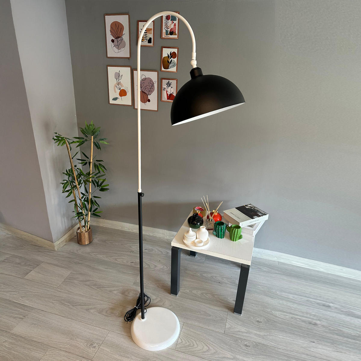 STEHLAMPE Gorkiede E27, verstellbarer Lampenschirm aus Metall - Multicolor, Metall (37/37/170cm) - Bamyum