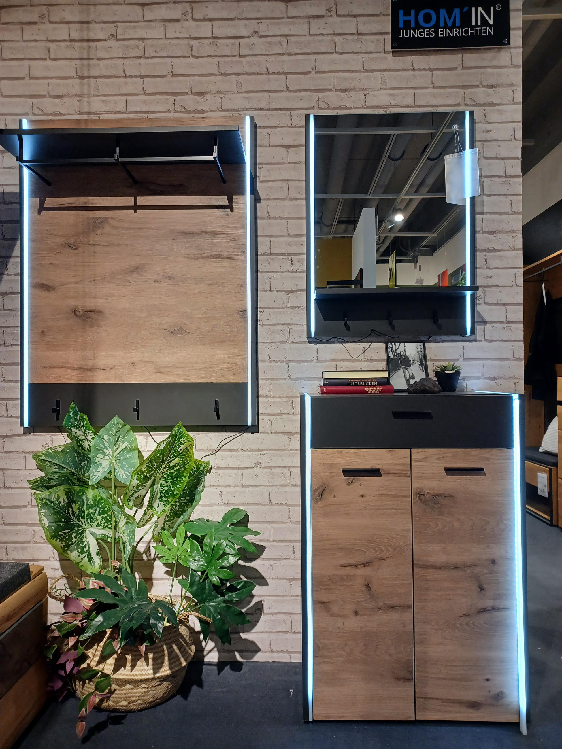 Garderobenset "Light Up" - Hom`in