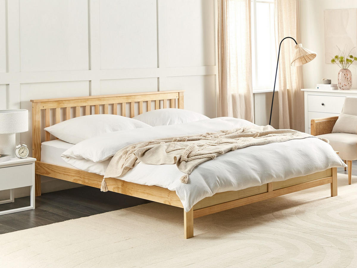 BETT mit Lattenrost 180x200 cm Heller Holzfarbton Mayenne - Hellbraun, Holz (180/200cm) - Beliani