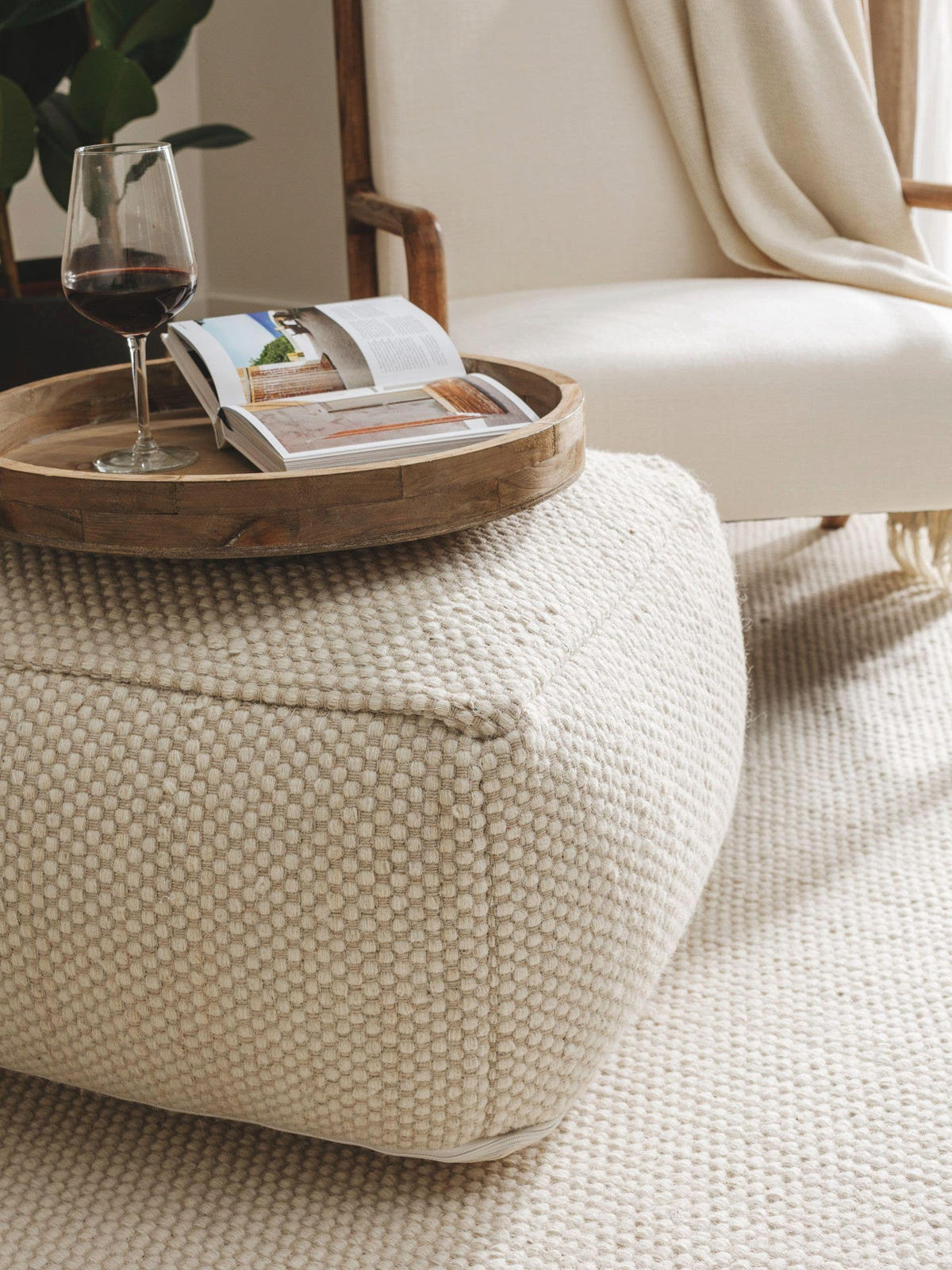 WOLL-POUF handgefertigt Rocco Weiß 55x55x30 cm - Weiß, Textil (55/30/55cm) - benuta Pure