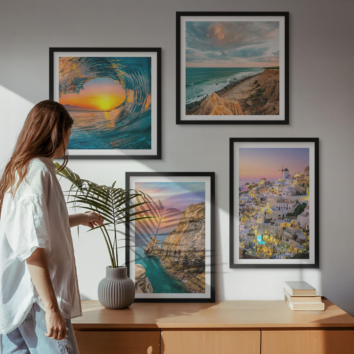BILDER SET 4er Set - 50x50 cm & 40x60 cm Schwarzer Rahmen - Meereswellen, weiße Häuser, Santorini - Schwarz, Kunststoff (50/50cm) - TULUP