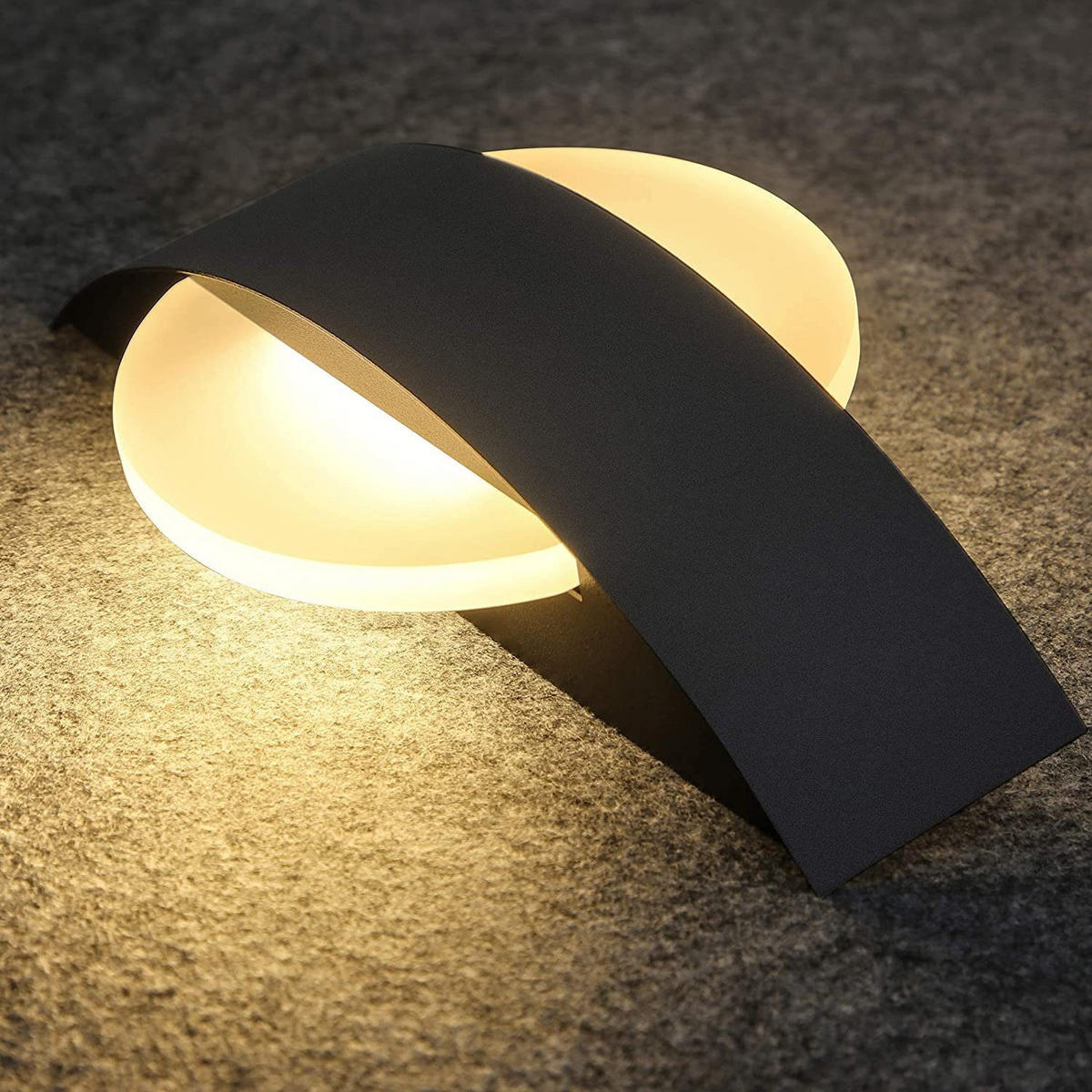LED nástěnné svítidlo Yatcko 23,5/12/5 cm - černá, kov (12/5/23.5cm) - Nettlife