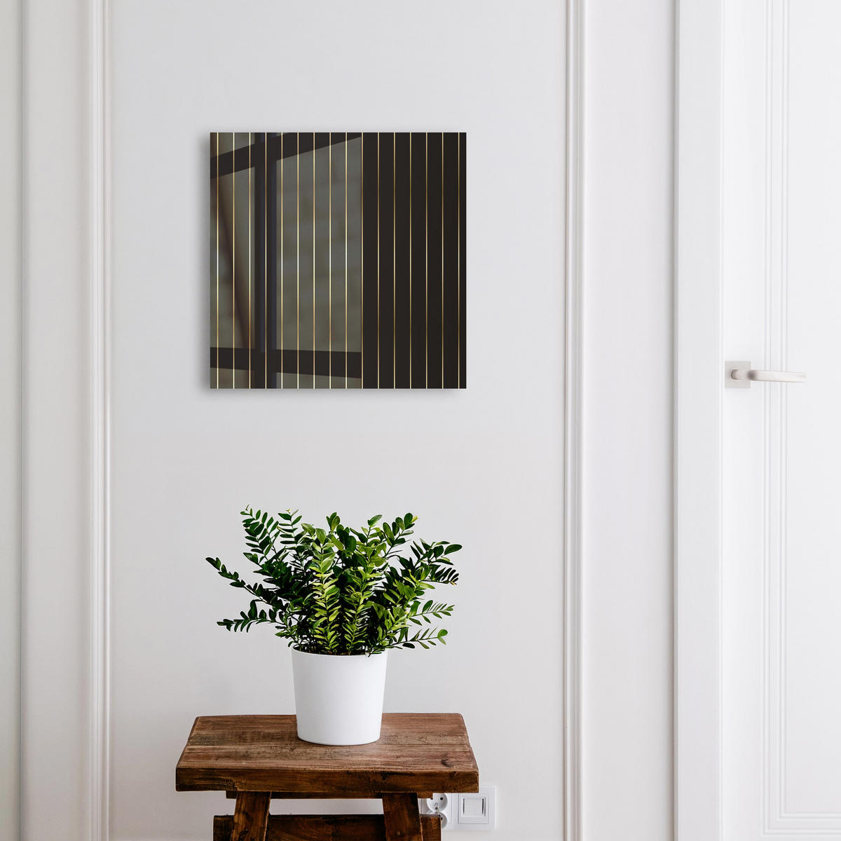 SCHLÜSSELBOX Weiß 30x30 cm – Türöffnung nach rechts - Feine Linien - Schwarz, Metall (30/30/5cm) - TULUP