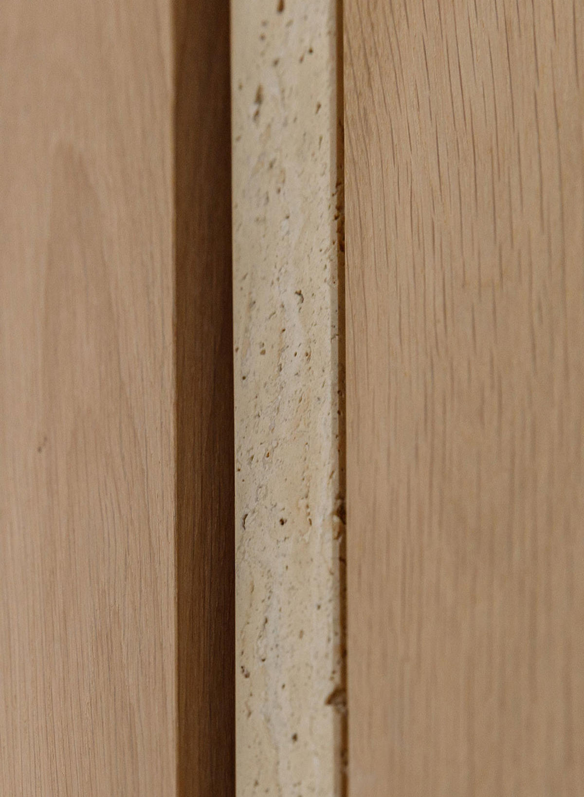LOWBOARD Travertino Wildeiche Natur / Travertin Naturstein 180 / 46 / 56cm - Wildeiche, Holz (180/56/46cm) - Feldmann-Wohnen