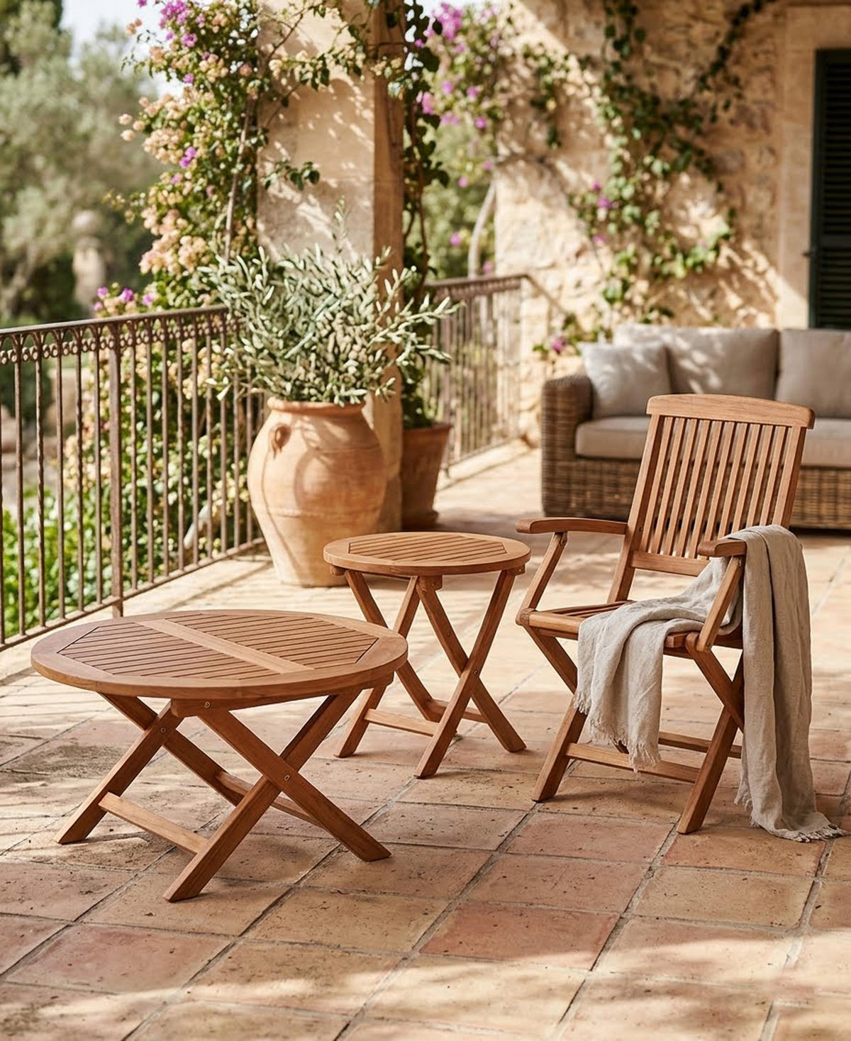 BEISTELLTISCH klappbar - Gartentisch SAIGON 48cm rund, Eukalyptus geölt - Braun, Holz (48/48/45cm) - TPFGarden