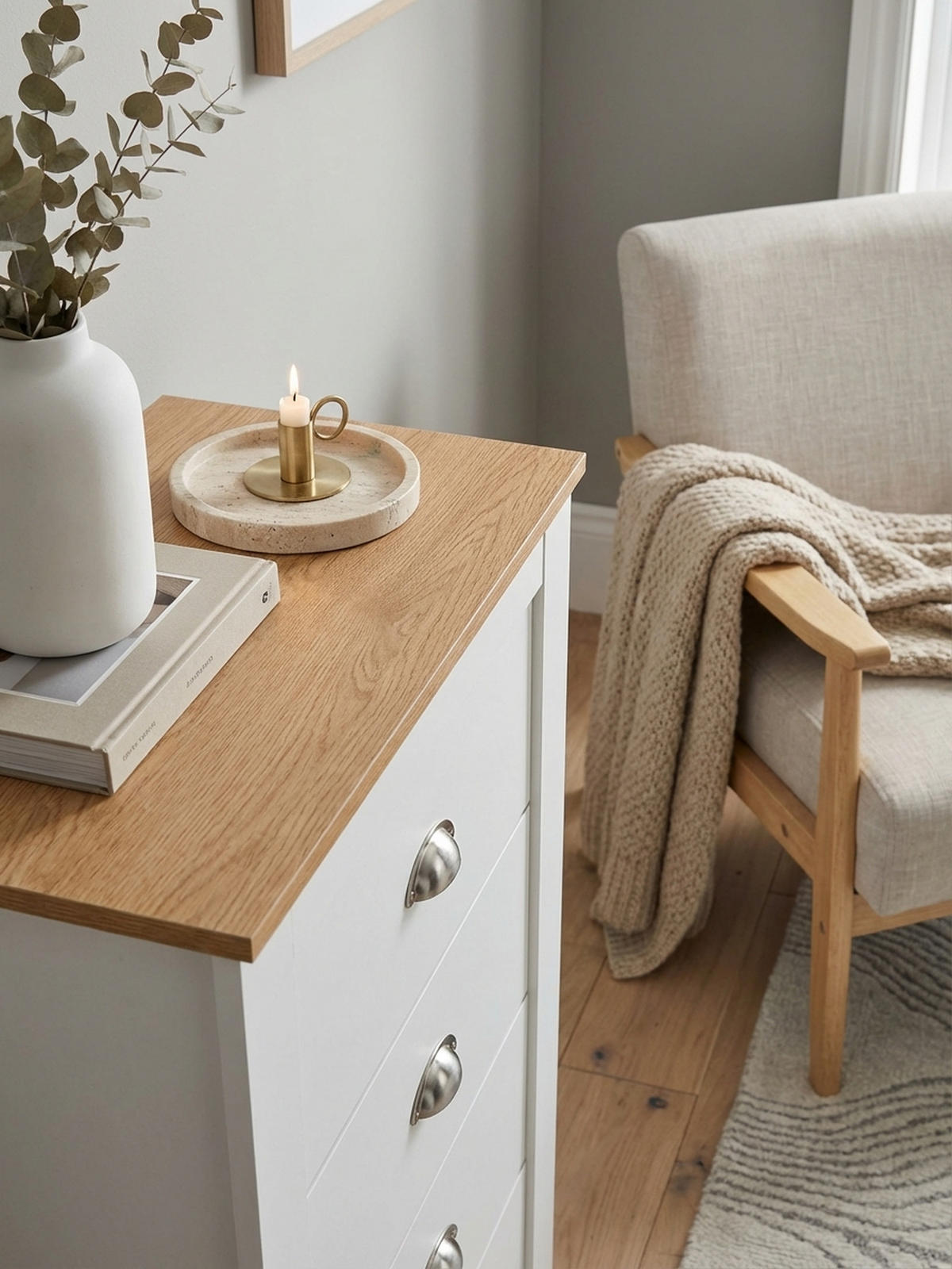 KOMMODE – Eiche/Weiß, 5 Schubladen, melaminbeschichtet - Weiß, Holz/Metall (53/114/39cm) - KADIMA DESIGN