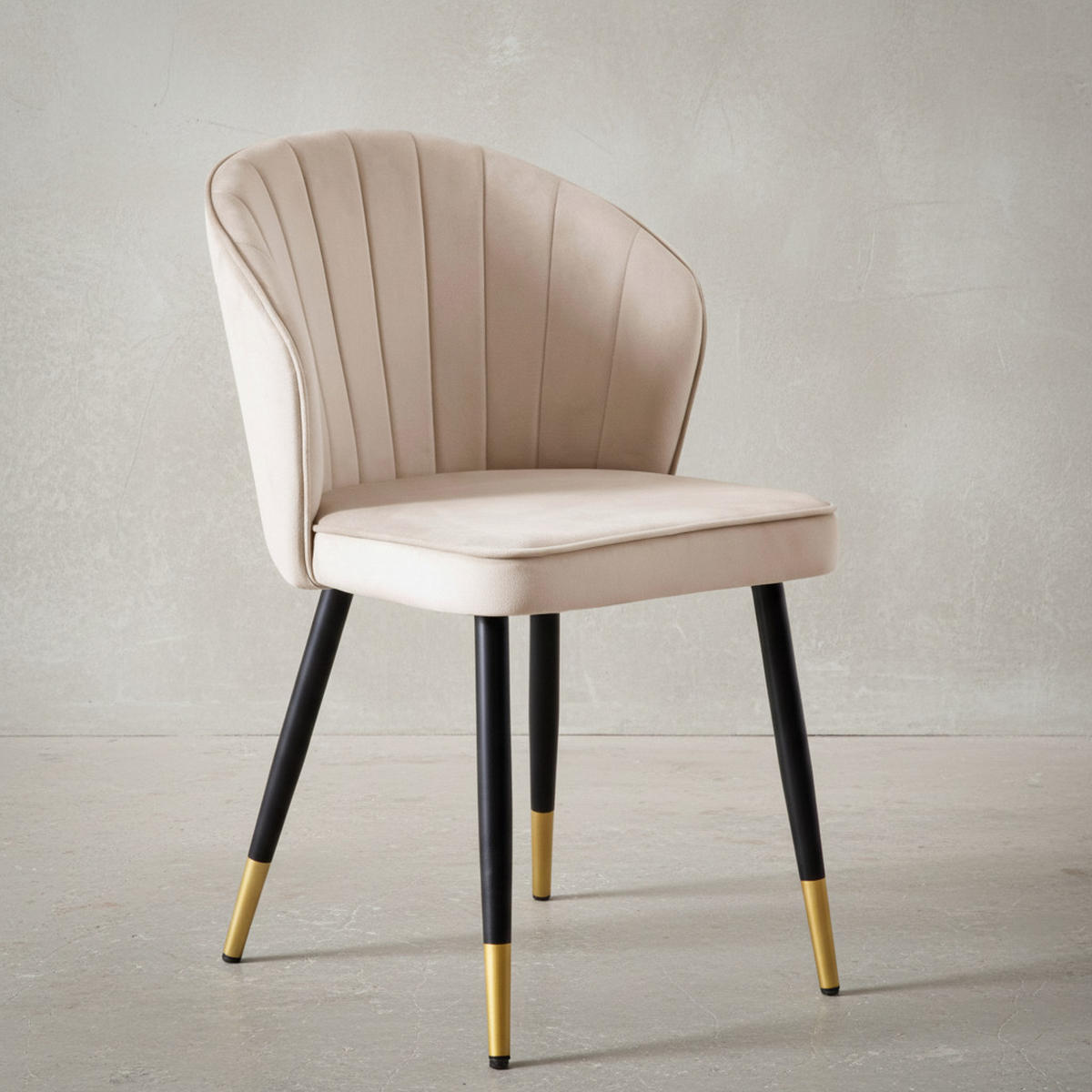 ESSZIMMERSTUHL 2er Set Samtbezug mit Metallgestell Schalenform Skandinavisch gepolstert, Beige 53x55x83 cm - Beige/Goldfarben, Textil/Metall (53/83/55cm) - KADIMA DESIGN