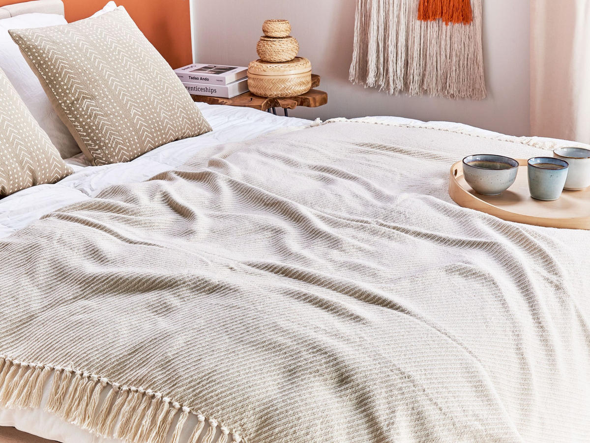 DECKE Beige Yarsa 125/150 cm - Beige, Naturmaterialen/Textil (125/150cm) - Beliani