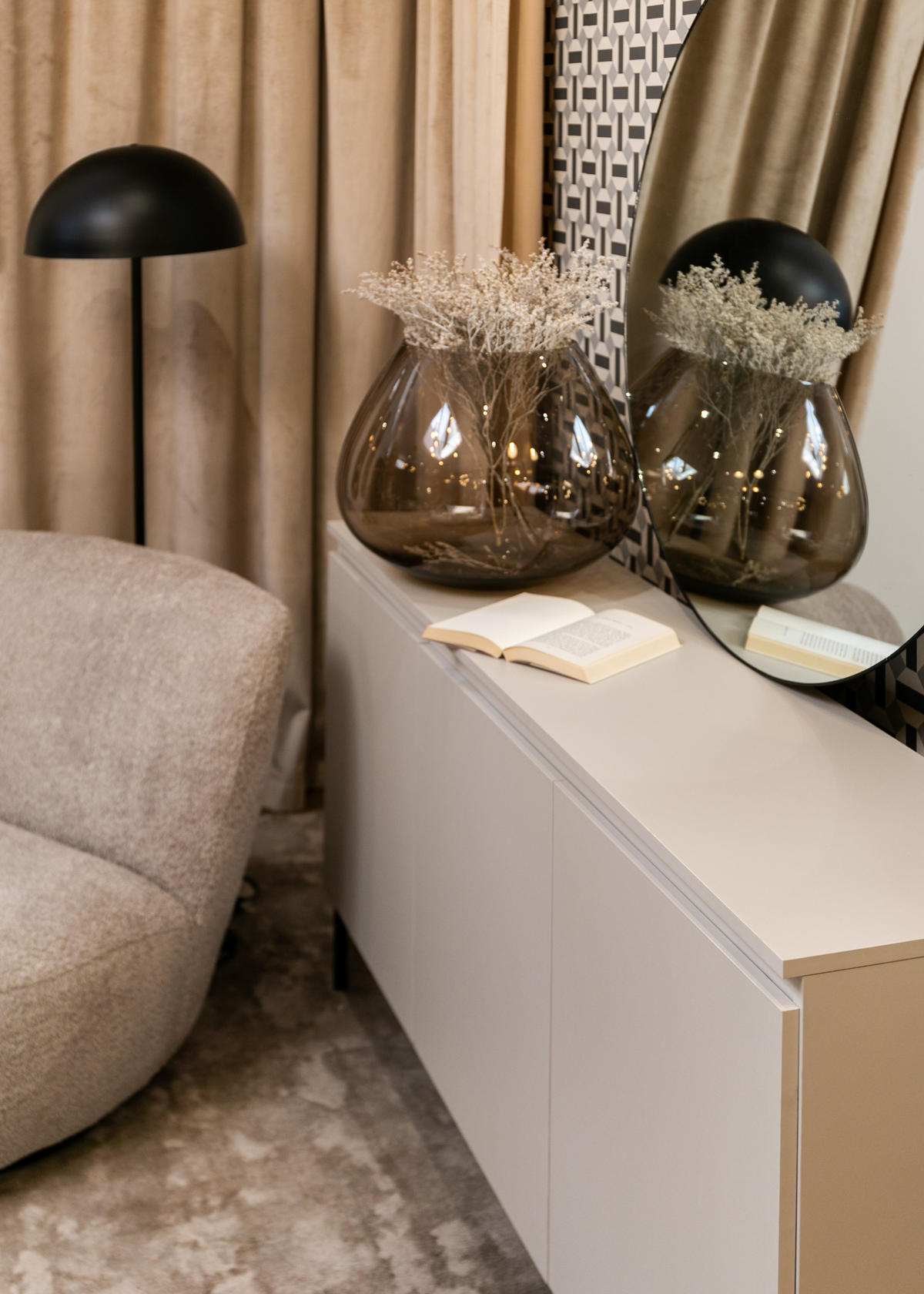 SIDEBOARD Bemmi Beige mit schwarzen Beinen 3-türig 150 cm - Beige/Schwarz, Holzwerkstoff/Metall (150/71.5/35cm) - Selsey