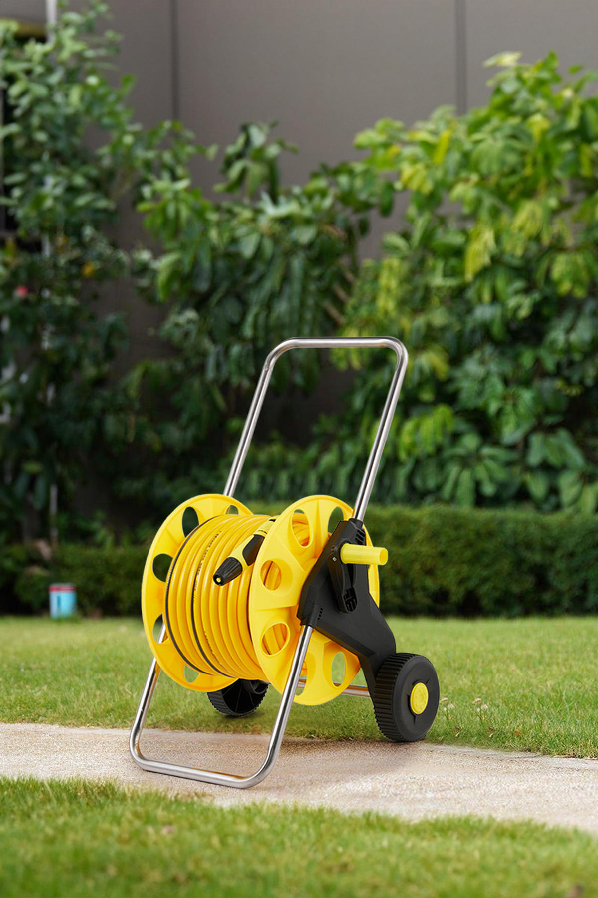 GARTENSCHLAUCHWAGEN mit Rollen 40m Kunststoff + Stahl Rahmen 3 Sprühmodi gelb/schwarz Hohe Druckbeständigkeit 43cm B x 42cm T x 80cm H - Gelb, Kunststoff (35cm) - Livingandhome