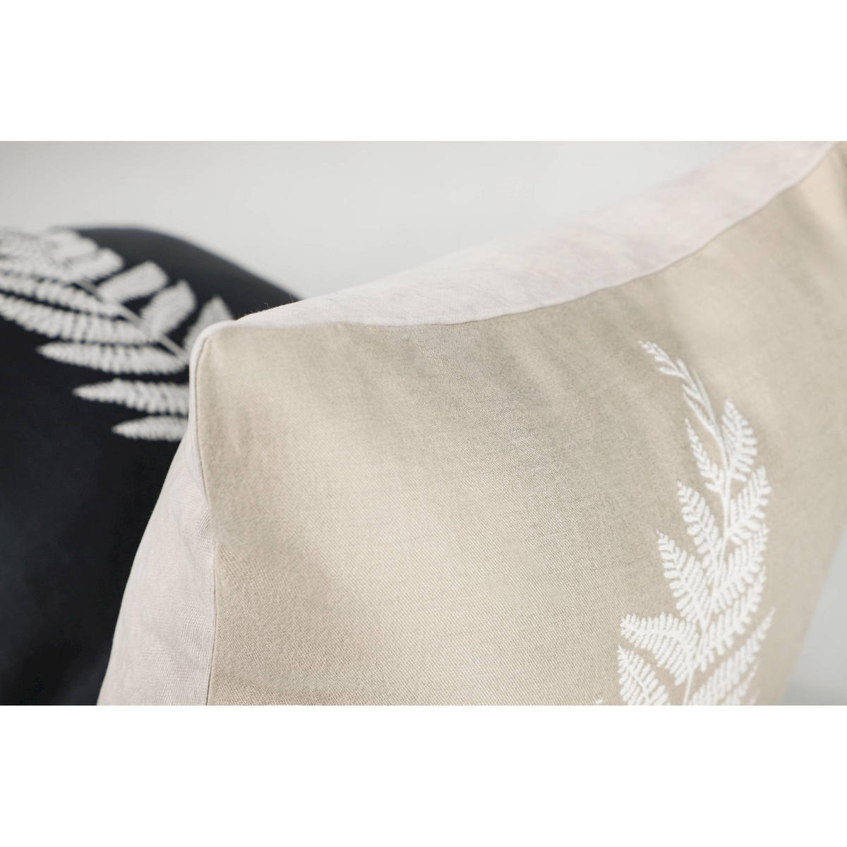 ZIERKISSENHÜLLE VIVA - Beige, Textil (45/45cm) - Schöner Wohnen