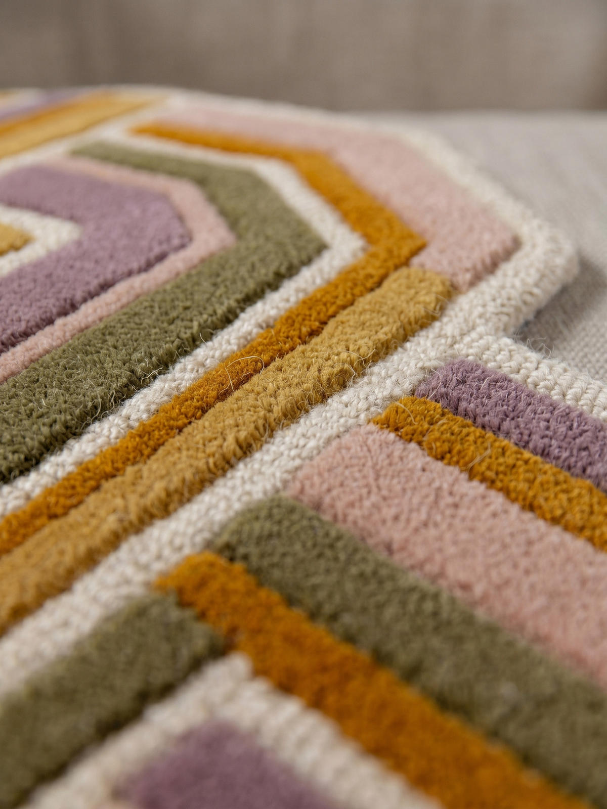 WOLLTEPPICH SOAR, geometrisch, Flieder, 80 x 300 cm - Rosa, Textil (300/80cm) - KADIMA DESIGN