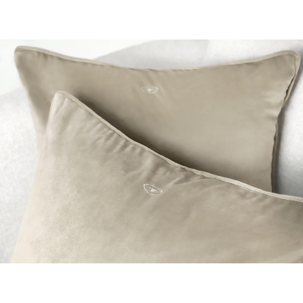 ZIERKISSENHÜLLE VELVET SIGNATURE - Beige, Textil (45/45cm) - Tom Tailor