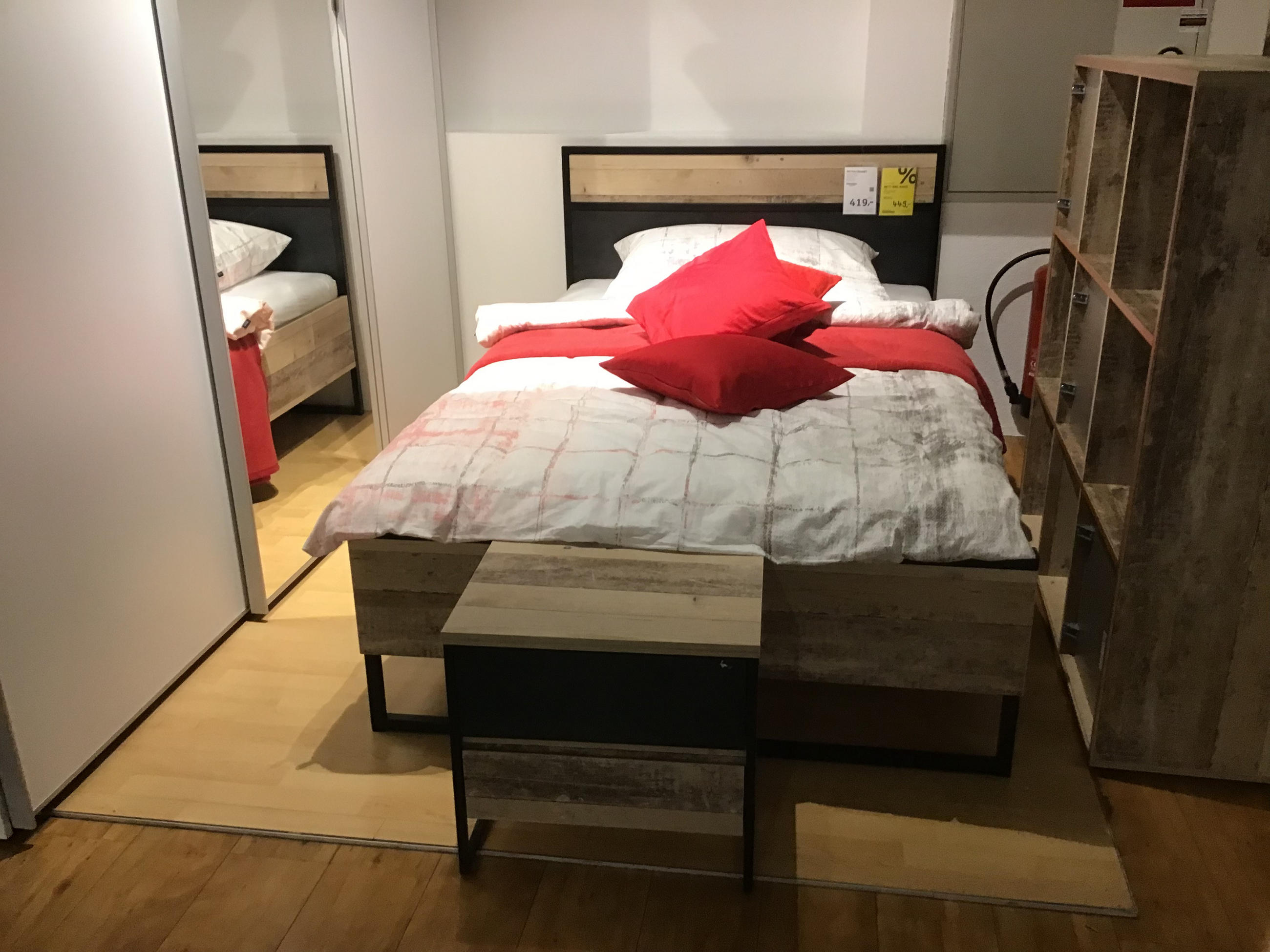 BETT INKL NAKO YUNAI - Xora