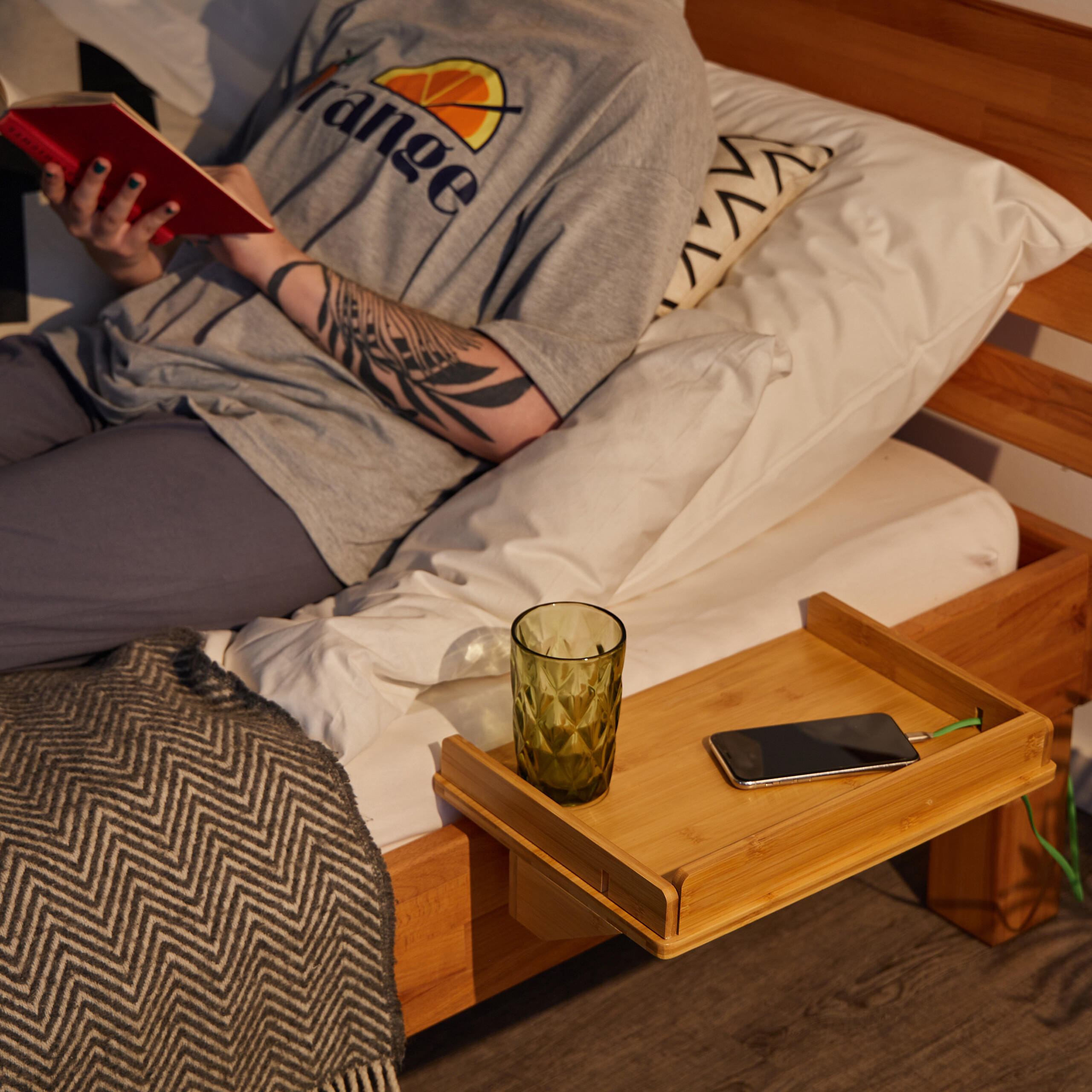 BETTABLAGE - Hellbraun, Holz/Metall (38/11/26cm) - Relaxdays