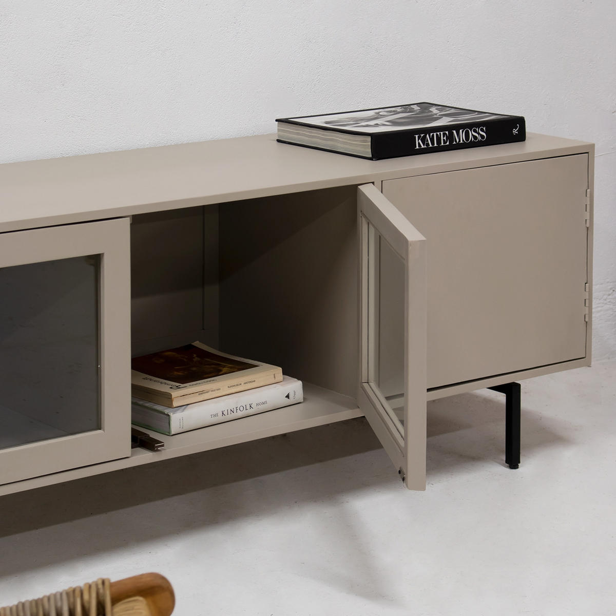 TV-MÖBEL aus Mangoholz 200cm, taupe - Taupe, Holz (200/55/45cm) - Giga Meubel