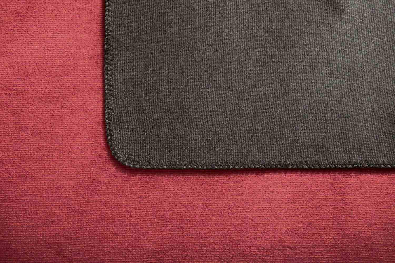 TAGESDECKE Plum-Schiefer 150 x 200 cm - Kirschrot, Textil (150/200cm) - Biederlack