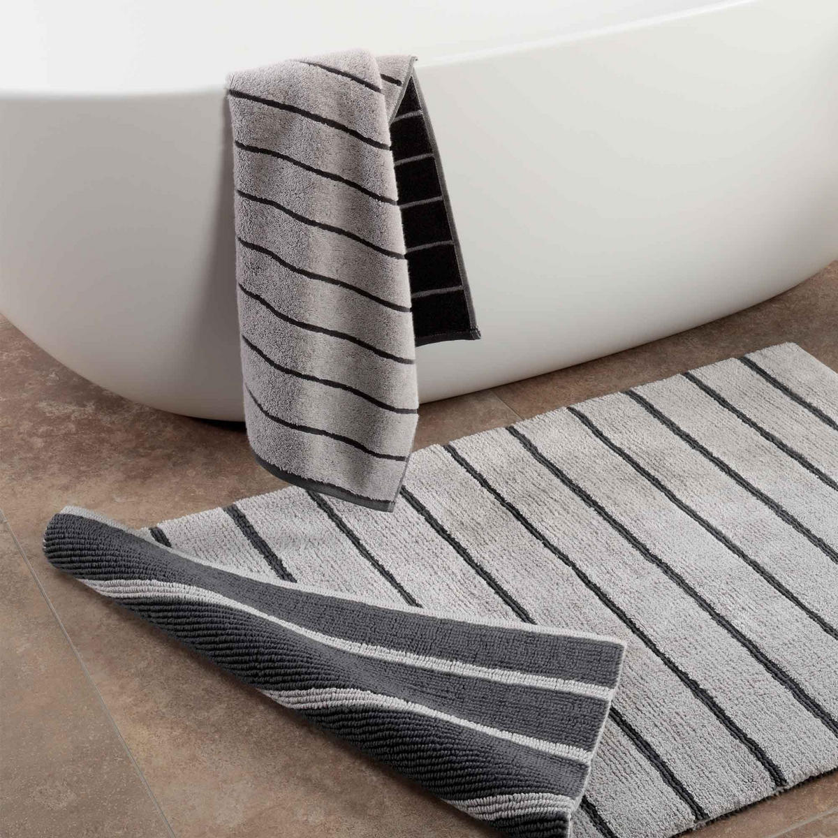 DUSCHTUCH BALANCE DOUBLEFACE 6232 PLATIN - 77 - Grau, Textil (80/150cm) - Cawoe