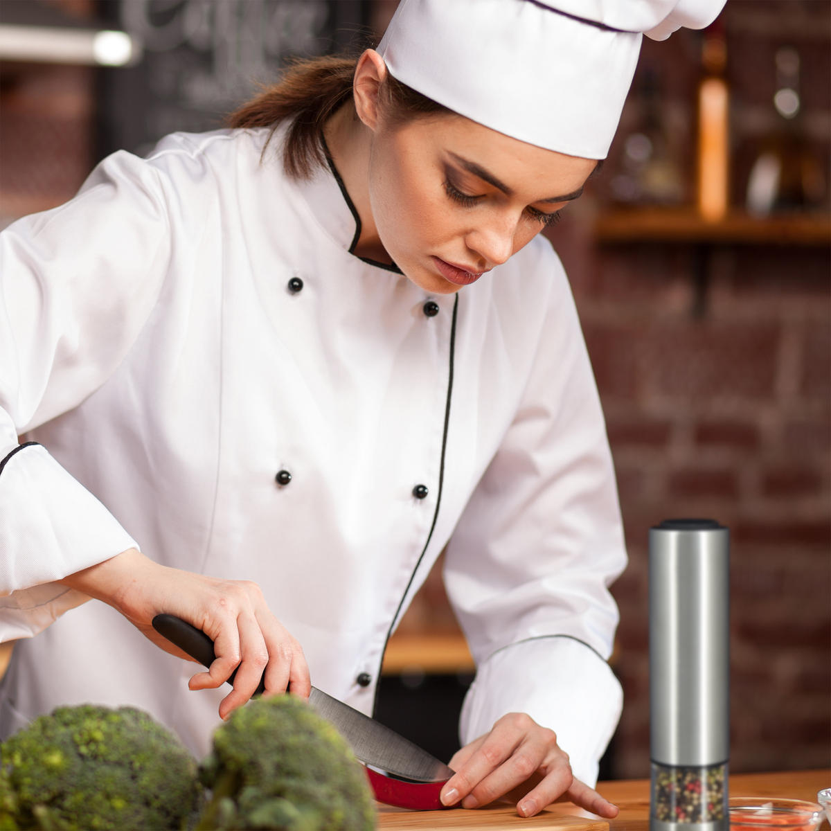 ELEKTRISCHE Pfeffermühlen - Silberfarben, Keramik/Metall (10/22/5cm) - Relaxdays