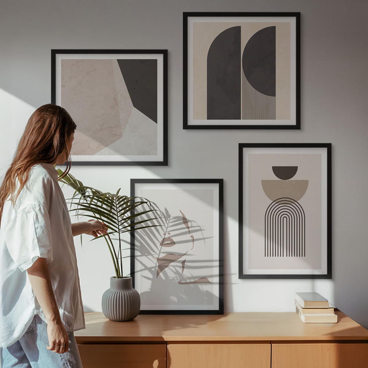 BILDER SET 4er Set - 50x50 cm & 40x60 cm Schwarzer Rahmen - Abstrakte weiß-braune Muster - Schwarz, Kunststoff (50/50cm) - TULUP