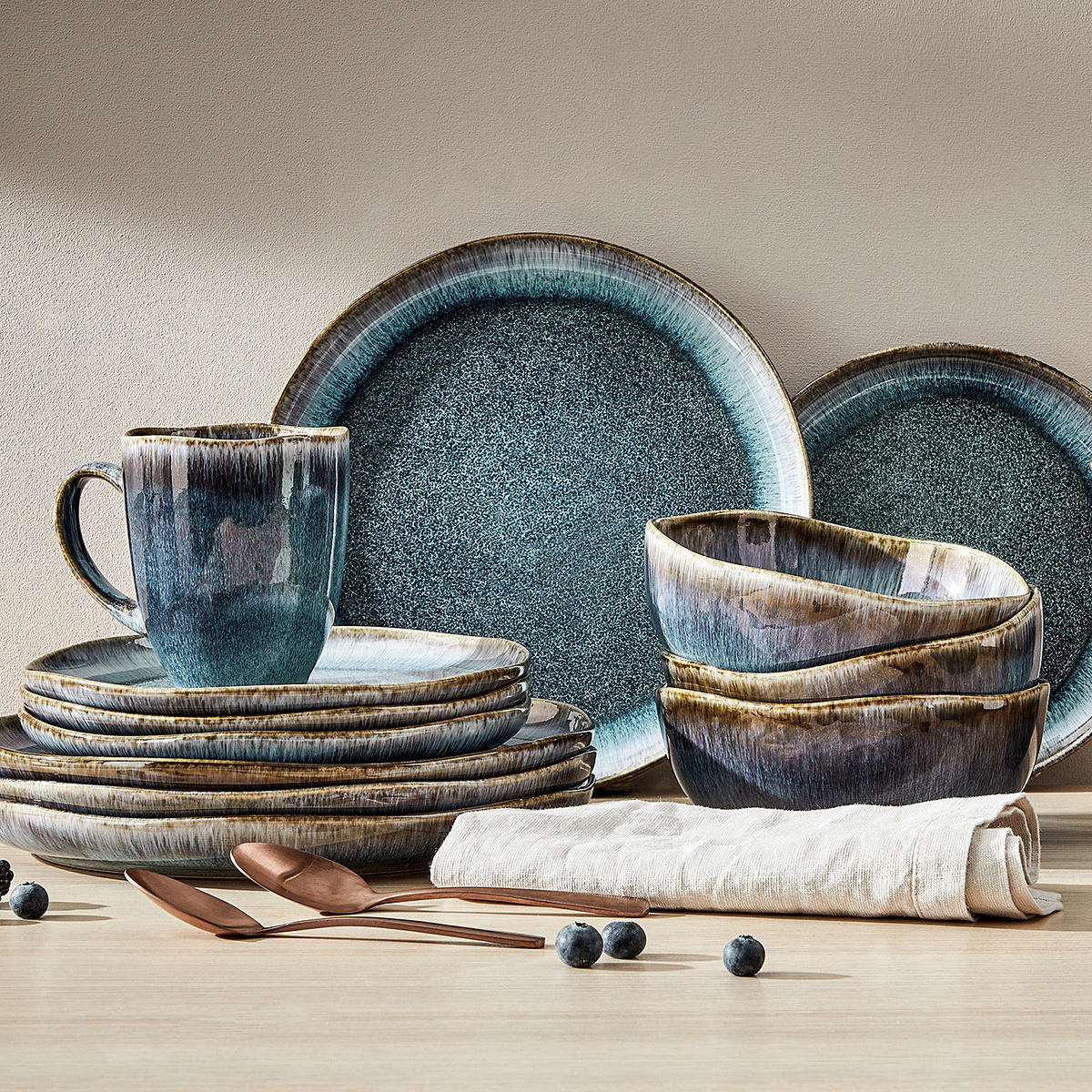 GESCHIRRSET 16-tlg. Hilda 4 Personen - Blau, Keramik (27/3/27cm) - Butlers