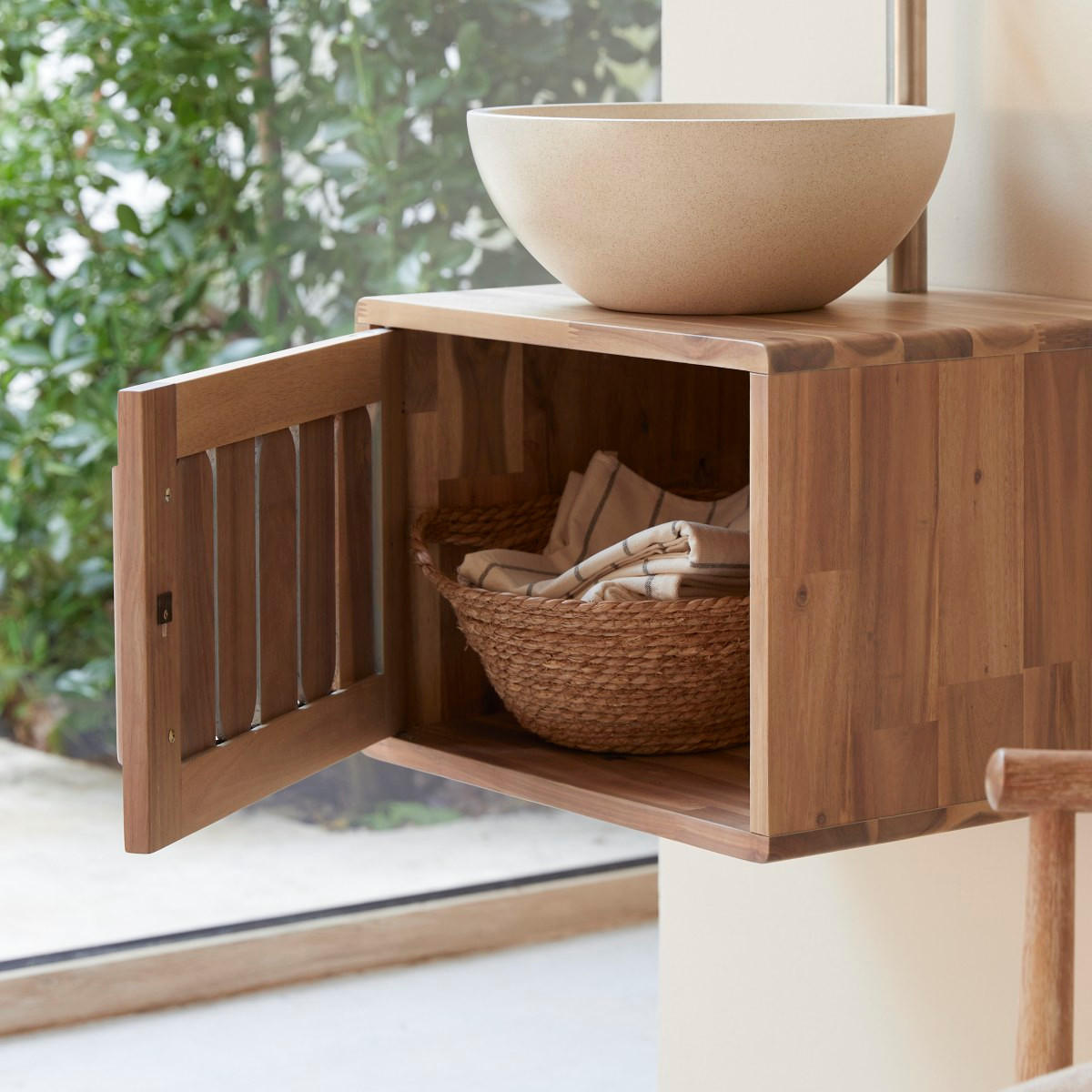 BADEZIMMERMÖBEL Lila Natur aus Akazie - Naturfarben, Holz (50/35/40cm) - Tikamoon