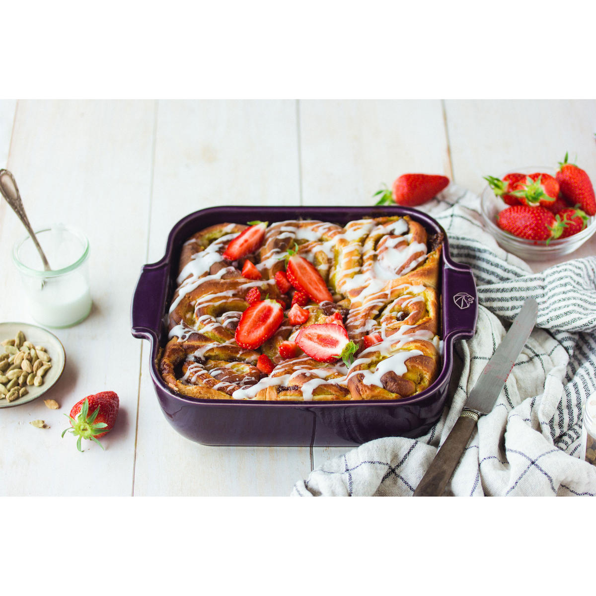 AUFLAUFFORM Keramik Appolia 28cm Quadratisch Aubergine Spülmaschinenfest - Lila, Keramik (23.7/28/7.1cm) - PEUGEOT