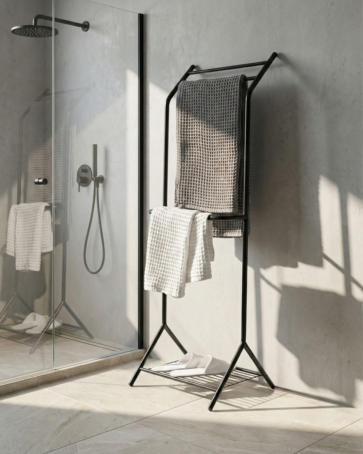 HANDTUCHSTÄNDER Metall Schwarz Cotia - Schwarz, Holz (50/130/46cm) - Beliani