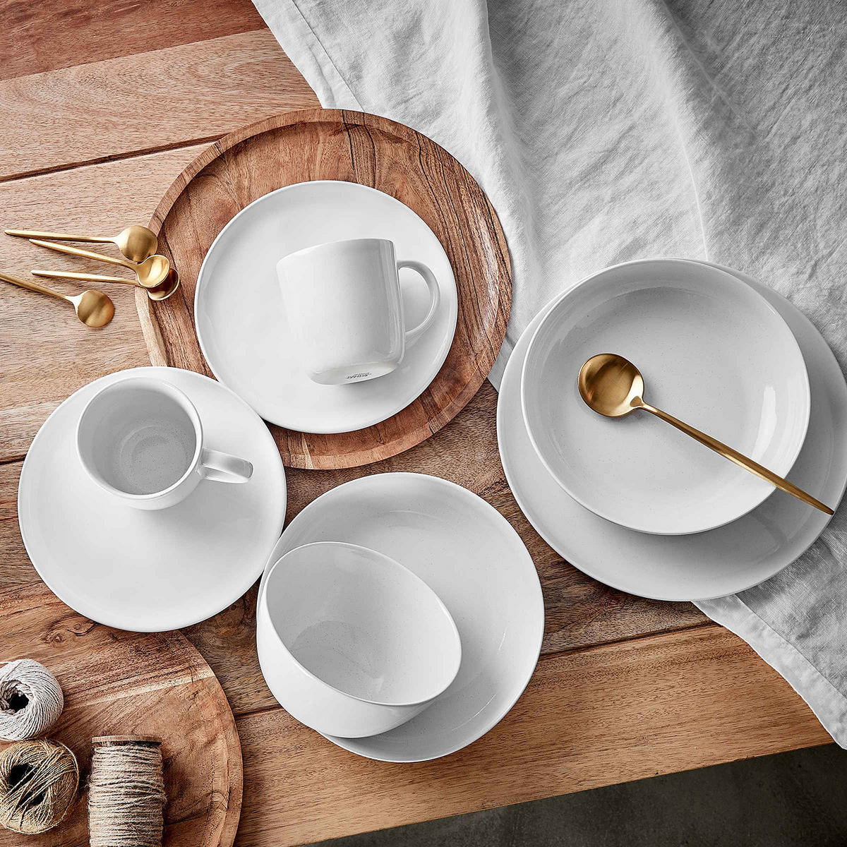 GESCHIRR-SET (12-teilig) Native - Weiß, Keramik (27/2/27cm) - BUTLERS