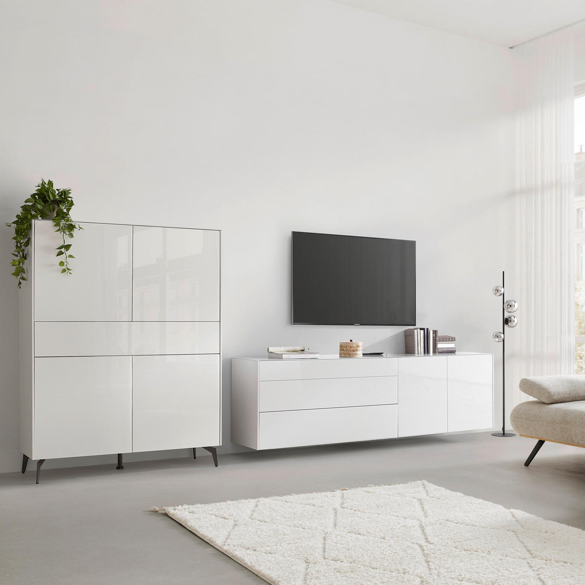 HIGHBOARD Imola Kreidegrau matt lack und Glas - Grau, Holzwerkstoff (121/145/42cm) - Premium Living