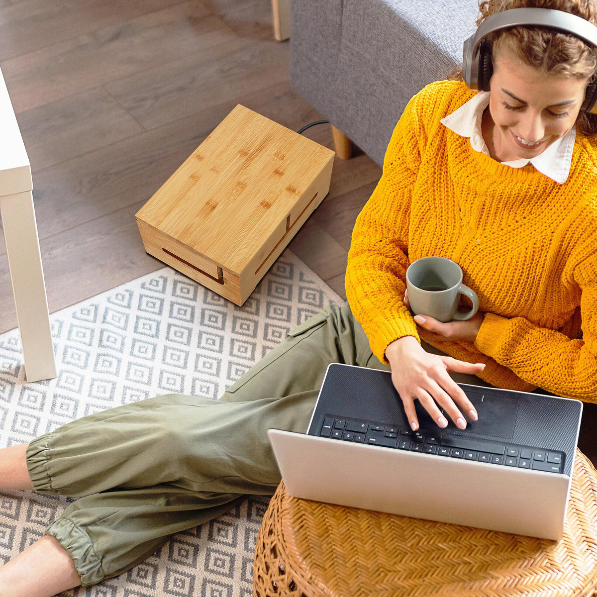 KABELSKA kutija - svijetlo smeđa, drvo (22/32/11cm) - Relaxdays