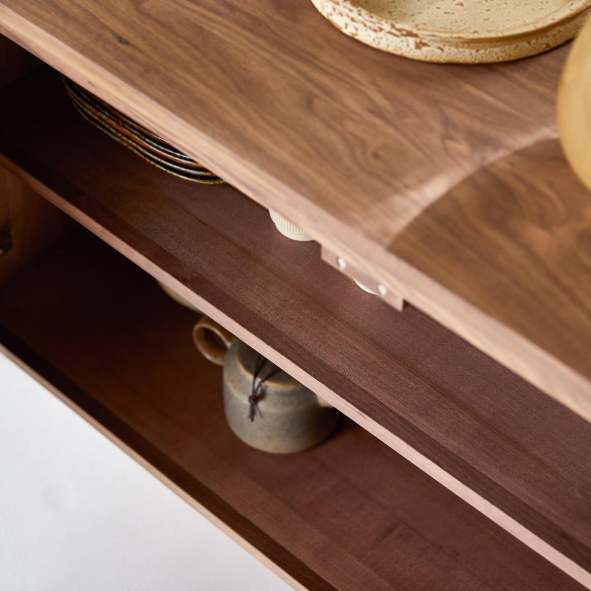SIDEBOARD Esmée Braun aus Walnuss - Braun, Holz (177/76/45cm) - Tikamoon