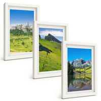 BILDER SET 3er Set - 20x30 cm Weißer Rahmen - Grüne Hügel mit einer Burg - Weiß, Kunststoff (20/30cm) - TULUP