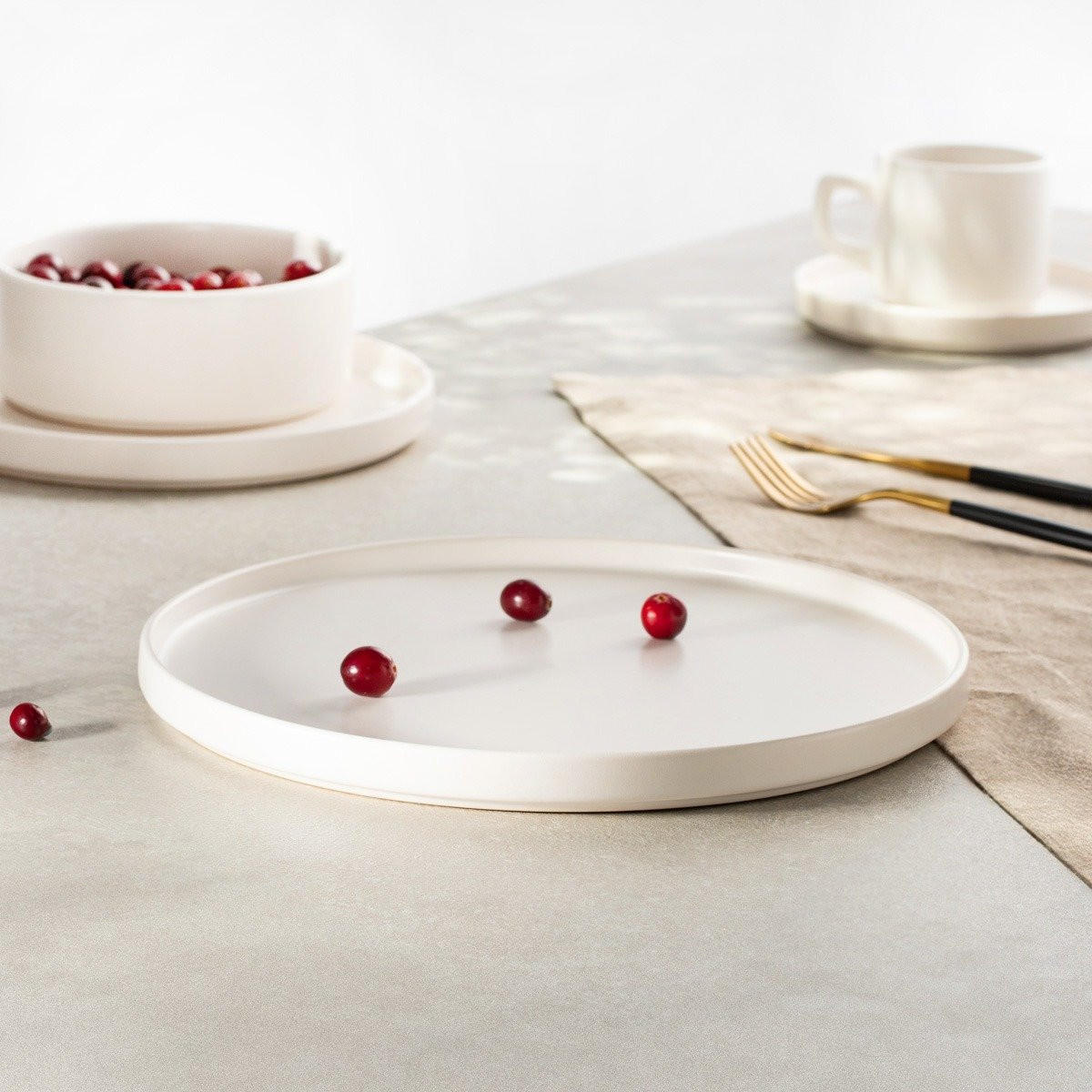 ESSTELLER Famelio weiß 28 cm 6er-Set - Weiß, Keramik (28cm) - Homla