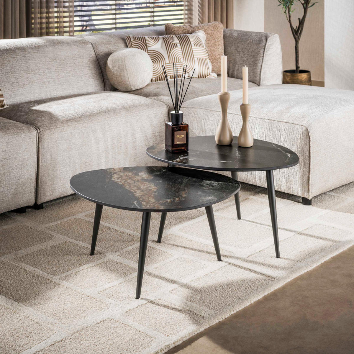 COUCHTISCH-SET FOSSILE NERO Organische Satztische in dunkler Marmor-Keramik - Schwarz, Keramik (58/70/35cm) - alesvelt