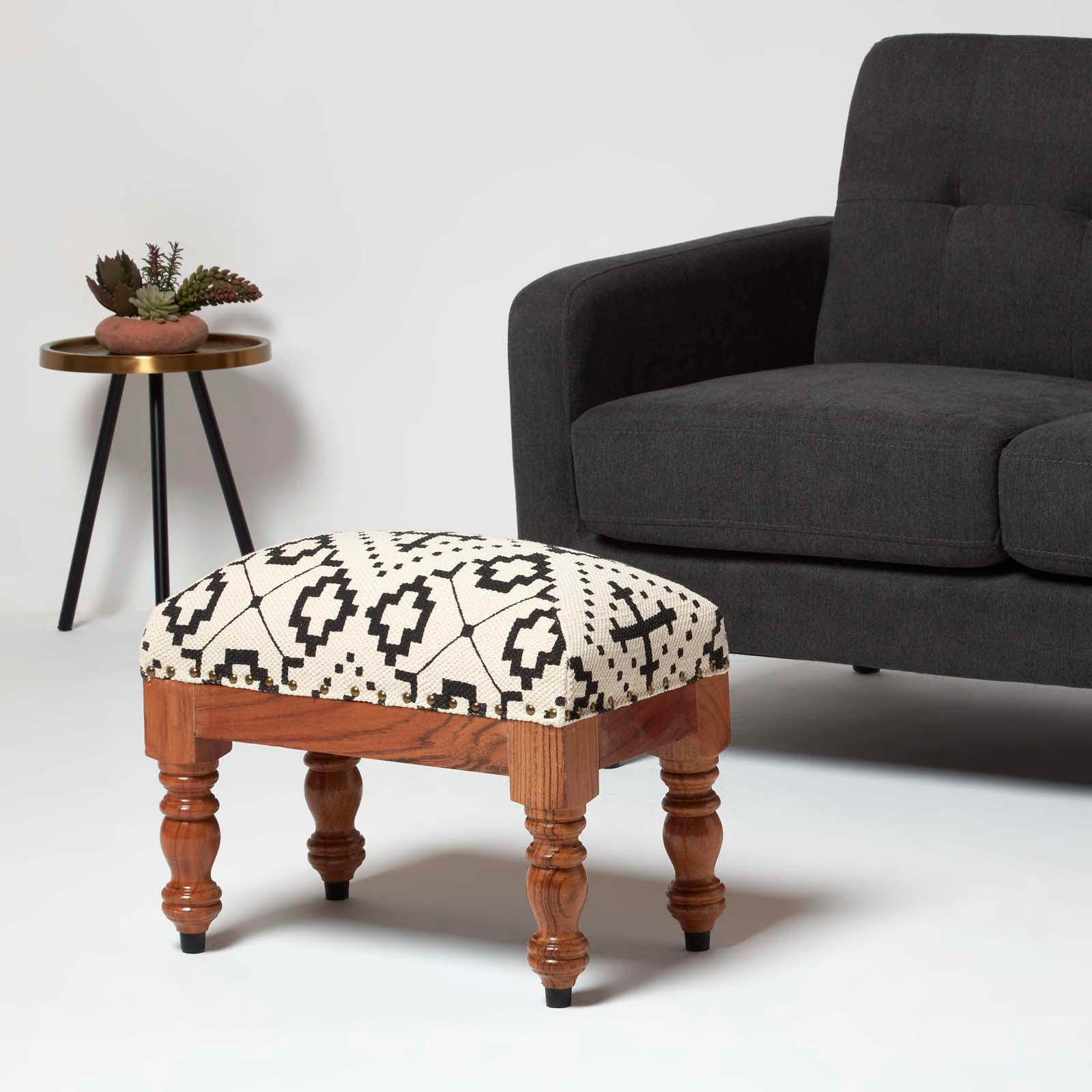 HOCKER Reva mit Holzbeinen, schwarz-creme gemustert, 50/40/30 cm - Schwarz, Textil (30/40/50cm) - Homescapes