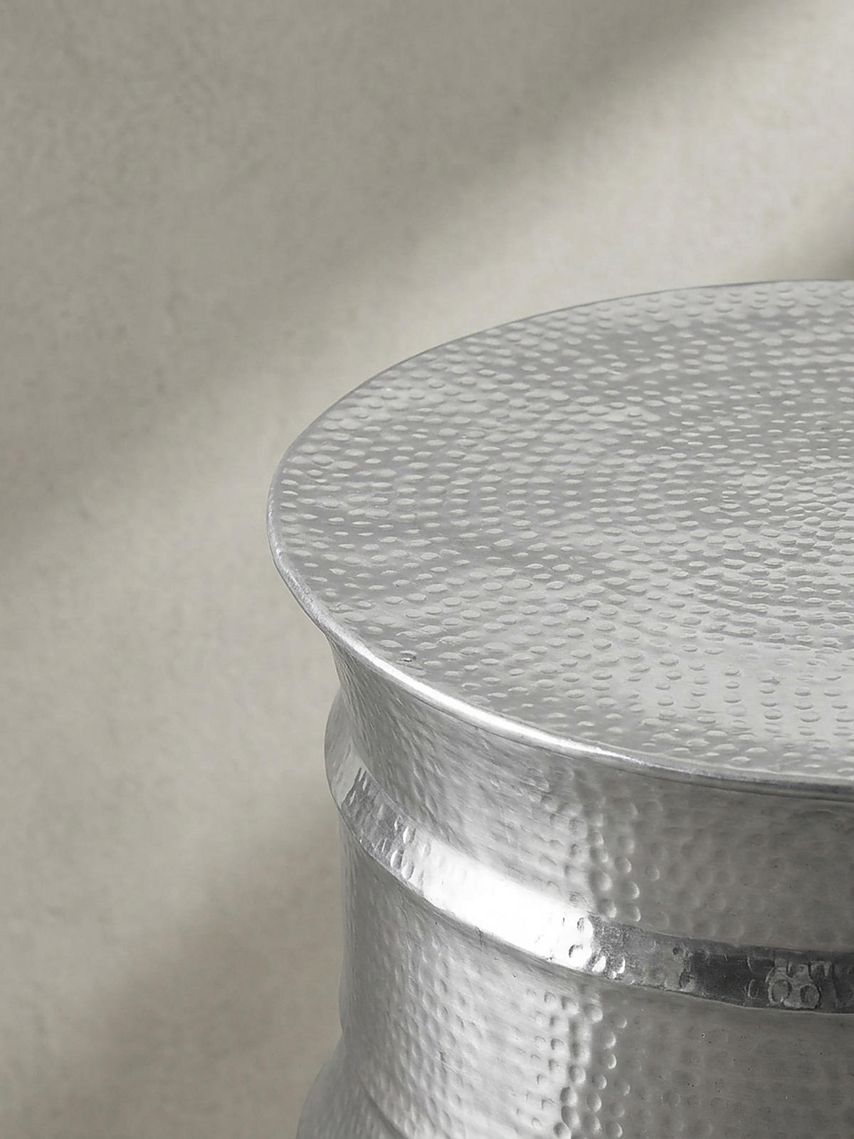 COUCHTISCH orientalisch rund Aluminium Hammerschlag-Look handgefertigt, Silber 62 x 62 x 41 cm - Silberfarben, Metall (62/62/41cm) - KADIMA DESIGN