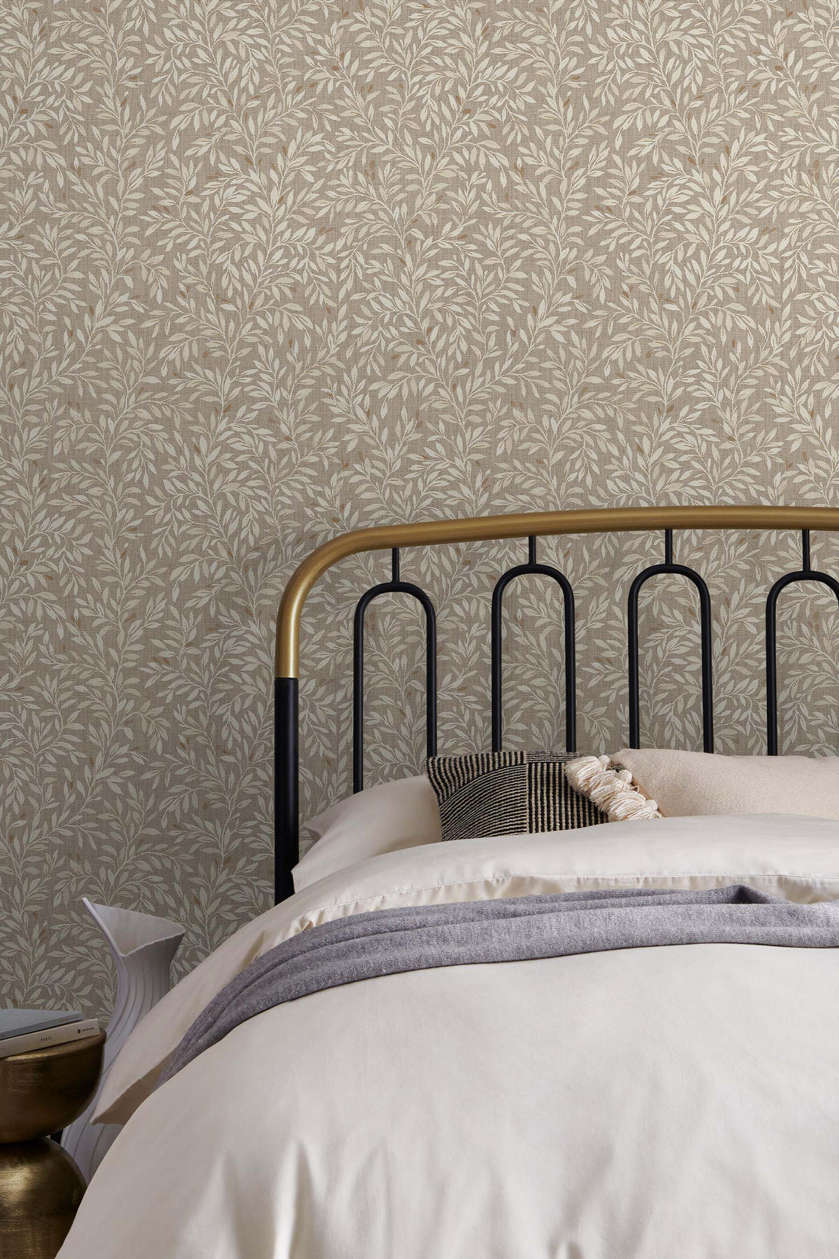 VLIESTAPETE Filigranes Blättermuster Sandtaupe - Beige, Papier/Kunststoff (52/1000cm) - next