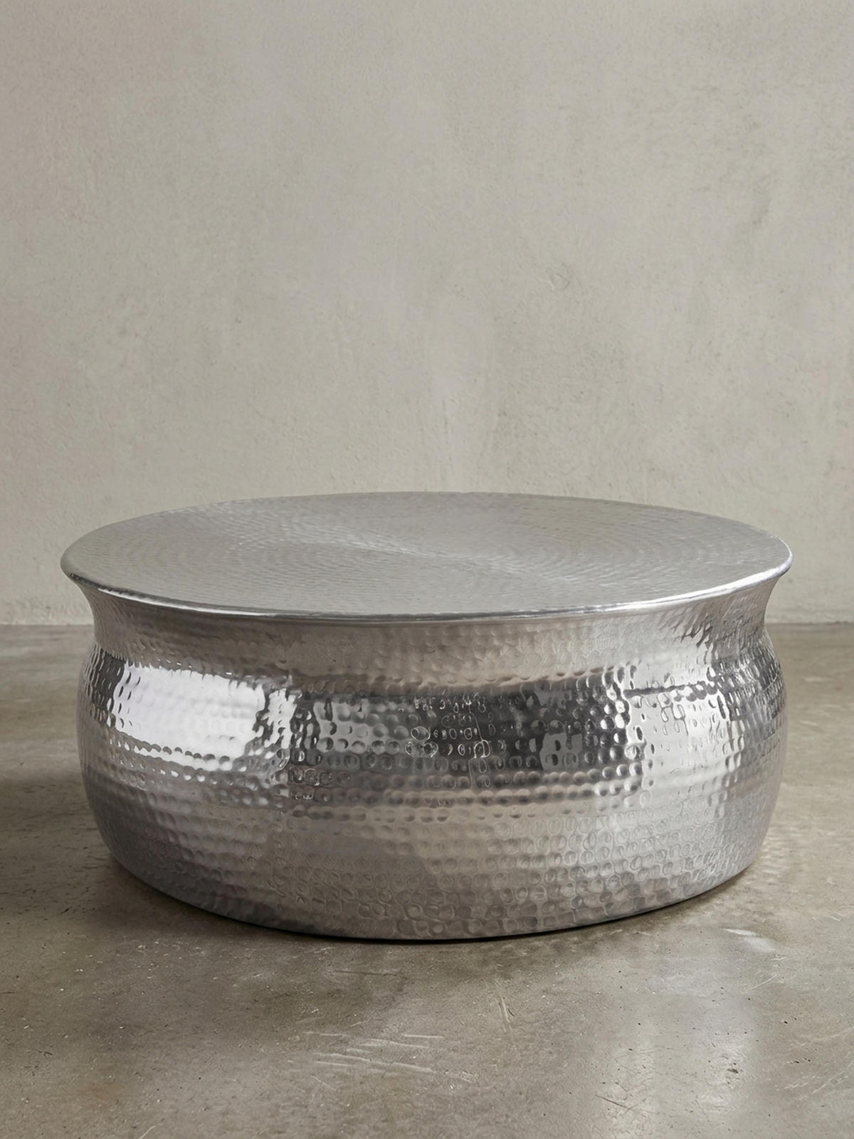 COUCHTISCH Orient Handgefertigt Hammerschlag-Aluminium Großzügige Ablagefläche, Silber 75x75x31 cm - Silberfarben, Metall (75/75/31cm) - KADIMA DESIGN