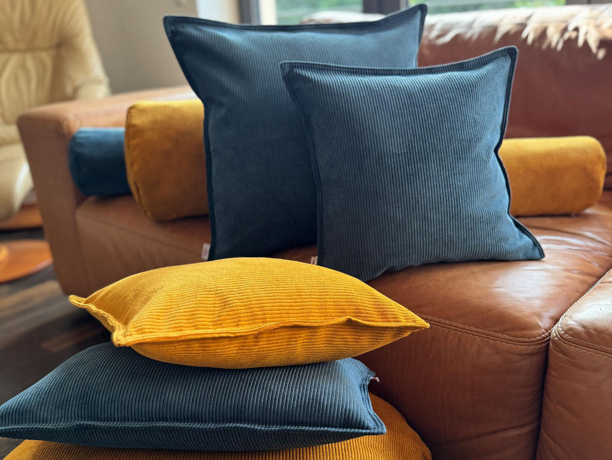 KISSENHÜLLE HYggelig No.1 nord-blau Cord-Samt 50/50 cm - Blau, Textil (50/50cm) - beties Heimtextil