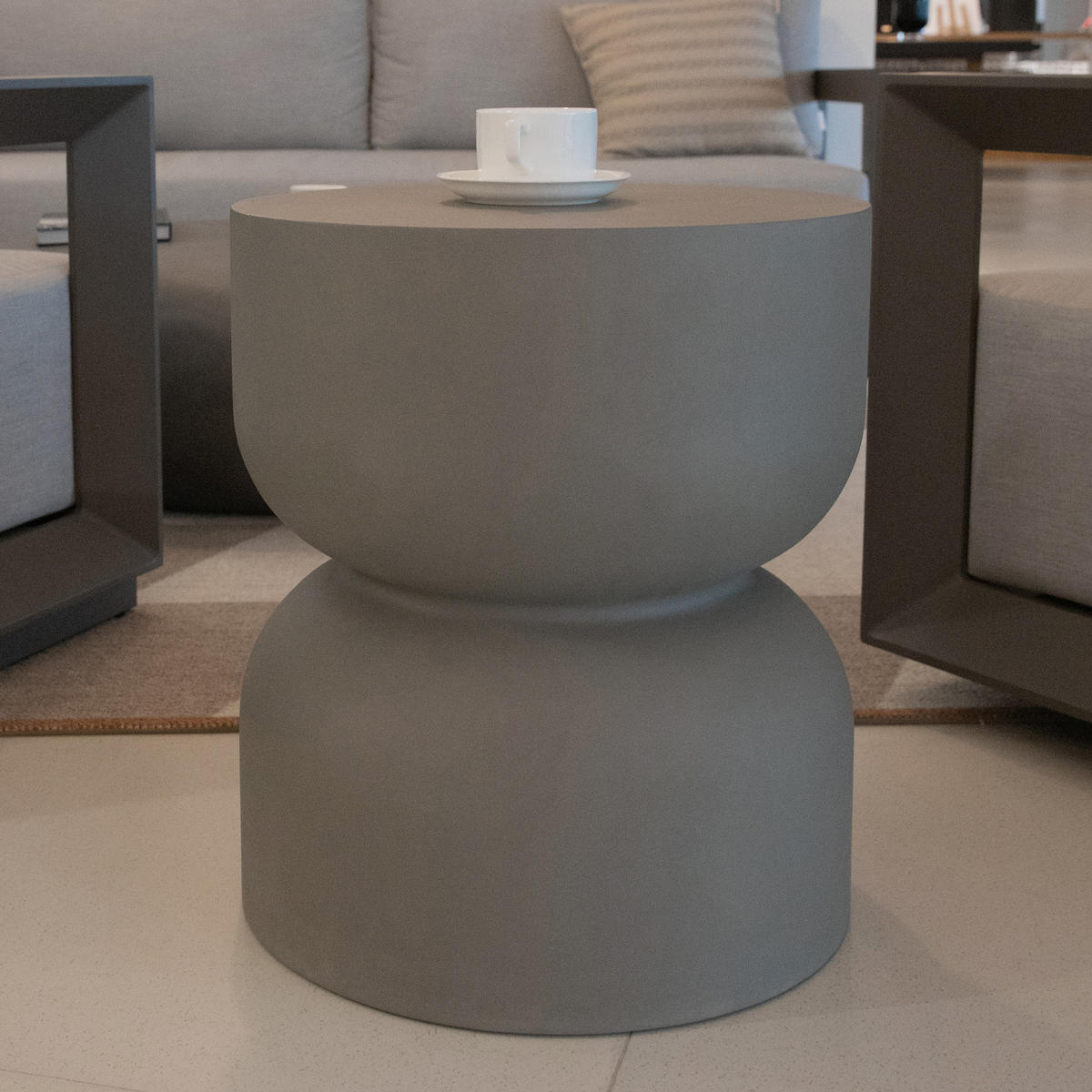 BEISTELLTISCH CHRONOS aus Beton 45 x 45 x 50 cm - Grau, Naturmaterialien (45/45/51cm) - Elementi