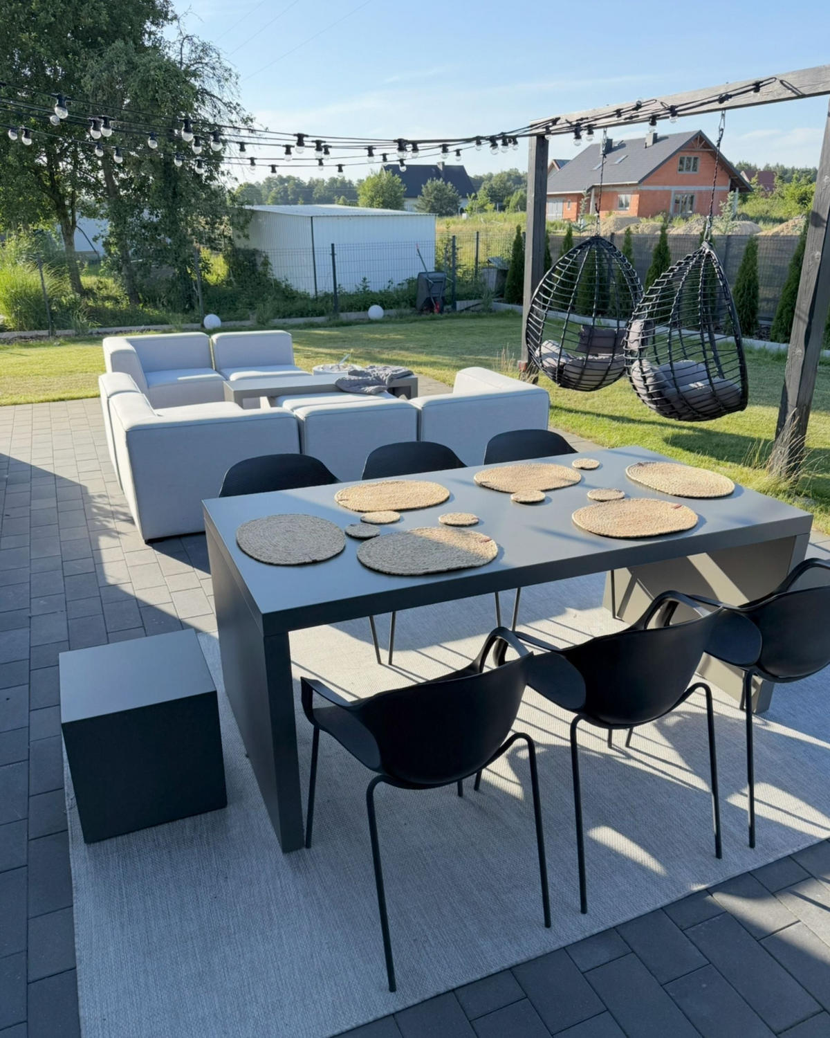 GARTENTISCH Beton grau U-Form 180/90 cm Taranto - Grau, Stein (90/108/78cm) - Beliani