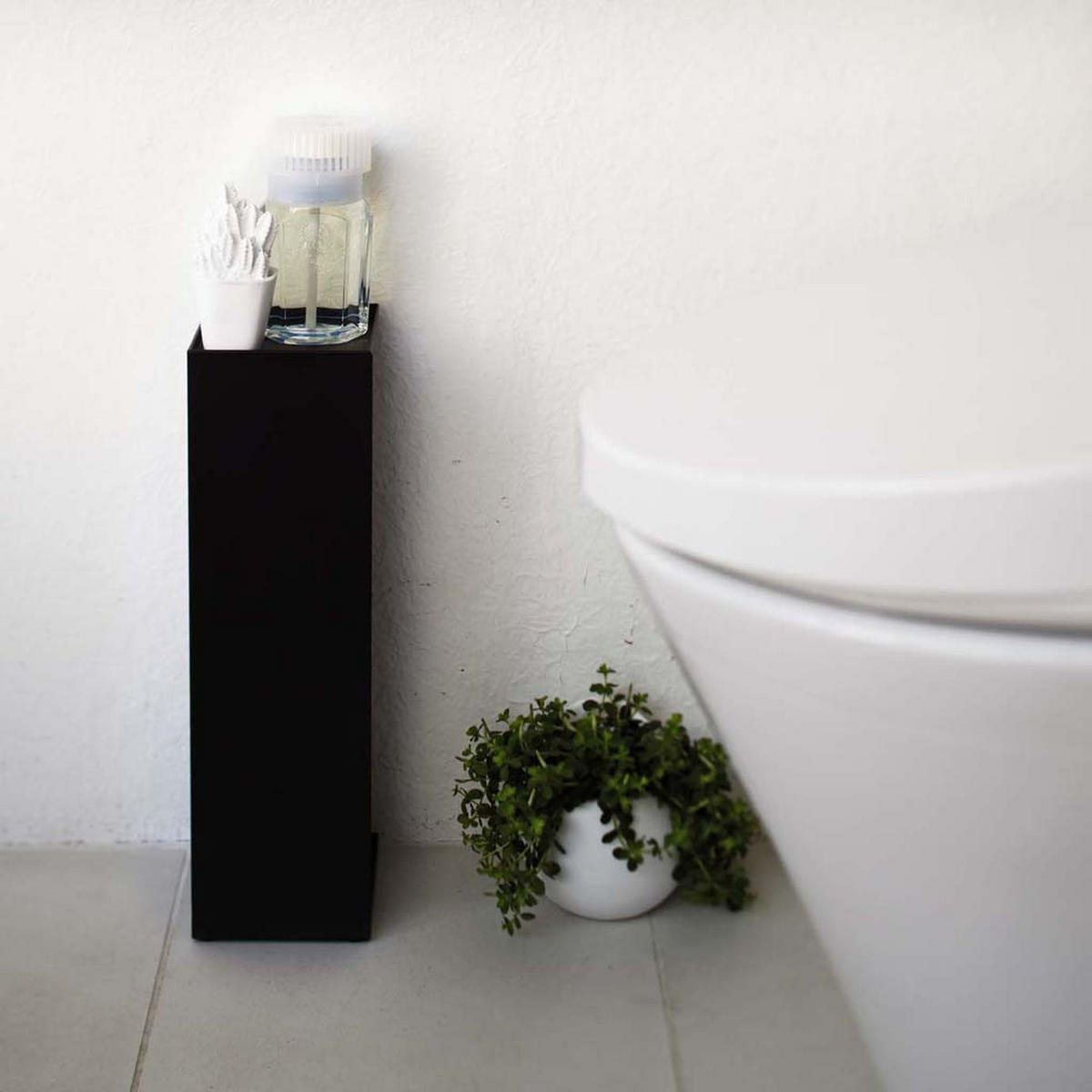 YAMAZAKI Tower 7851 Toilettenpapierhalter in Schwarz - Stilvolle und praktische Lösung - Schwarz, Metall (11.5/38.5/11.5cm) - Yamazaki