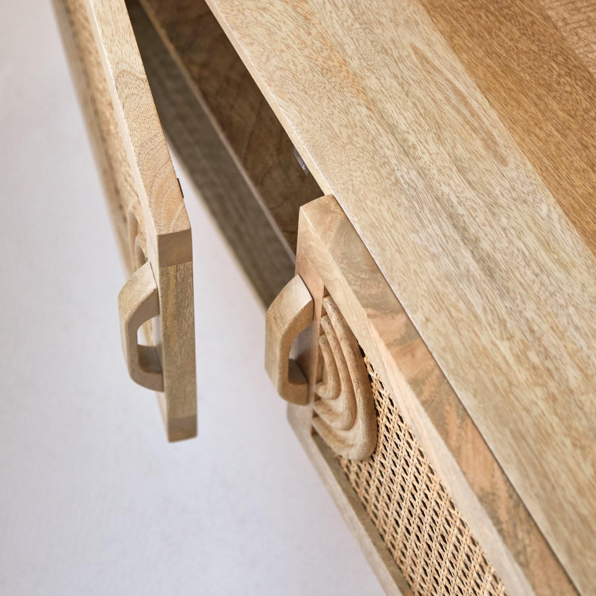 TV-SCHRANK Sina Hellbraun aus Mango - Hellbraun, Holz (150/45/36cm) - Tikamoon