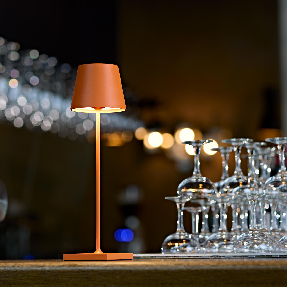 LED Akku-Tischlampe, Nuindie 3.0 glutorange - Orange, Metall (38/10/38cm) - Sigor