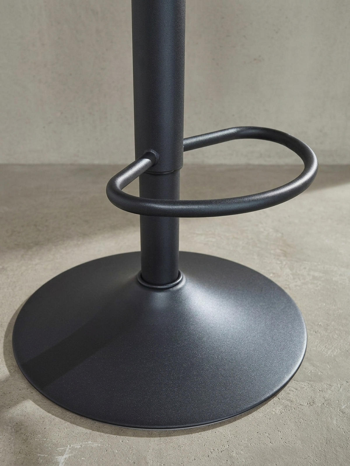 BARHOCKER – Schwarz, höhenverstellbar, mit Fußablage, 40x58–79 cm - Schwarz, Metall (40/79/40cm) - KADIMA DESIGN