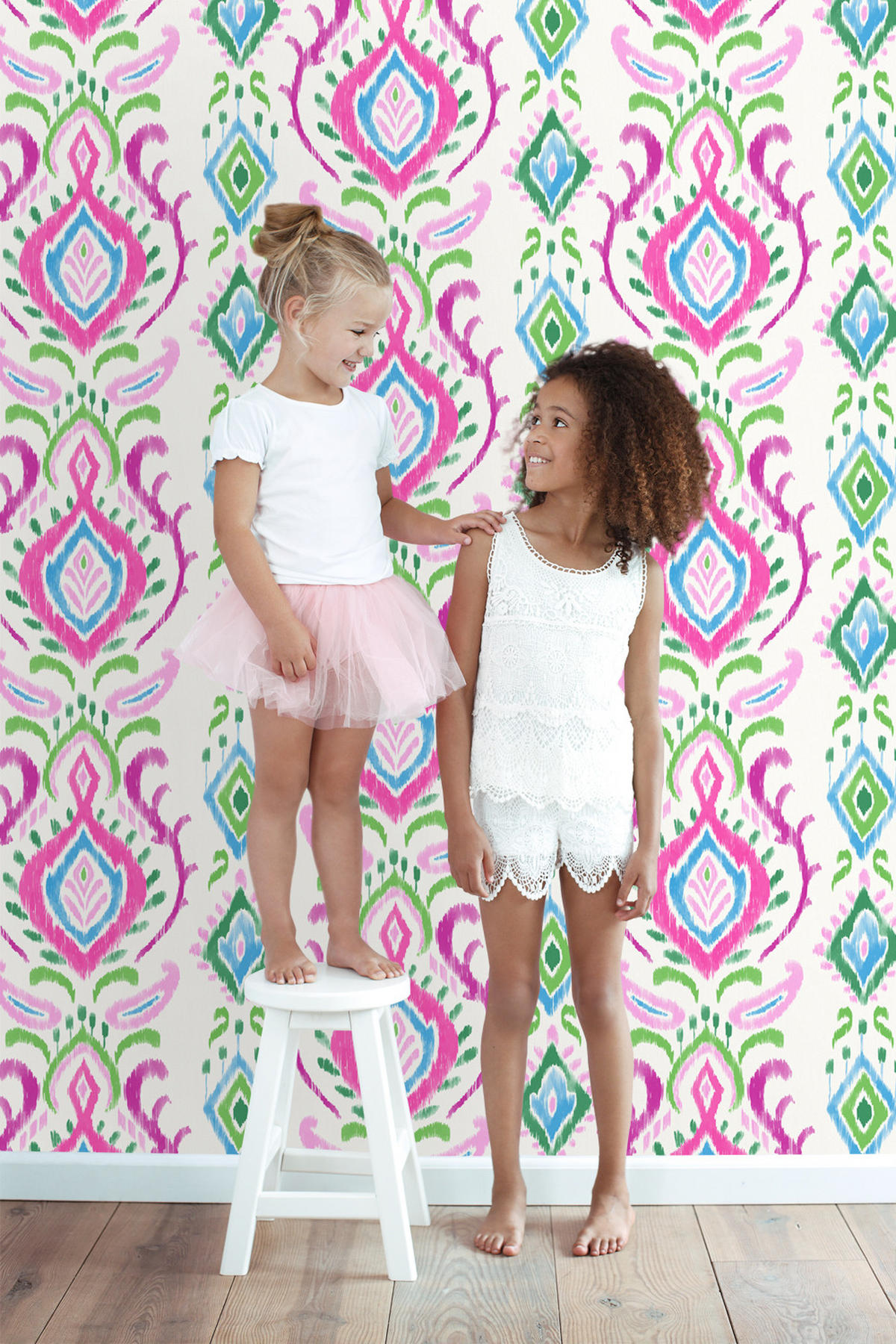 TAPETE Barockmuster 53 cm x 10.05 m - Pink, Papier (53/1000cm) - ESTAhome