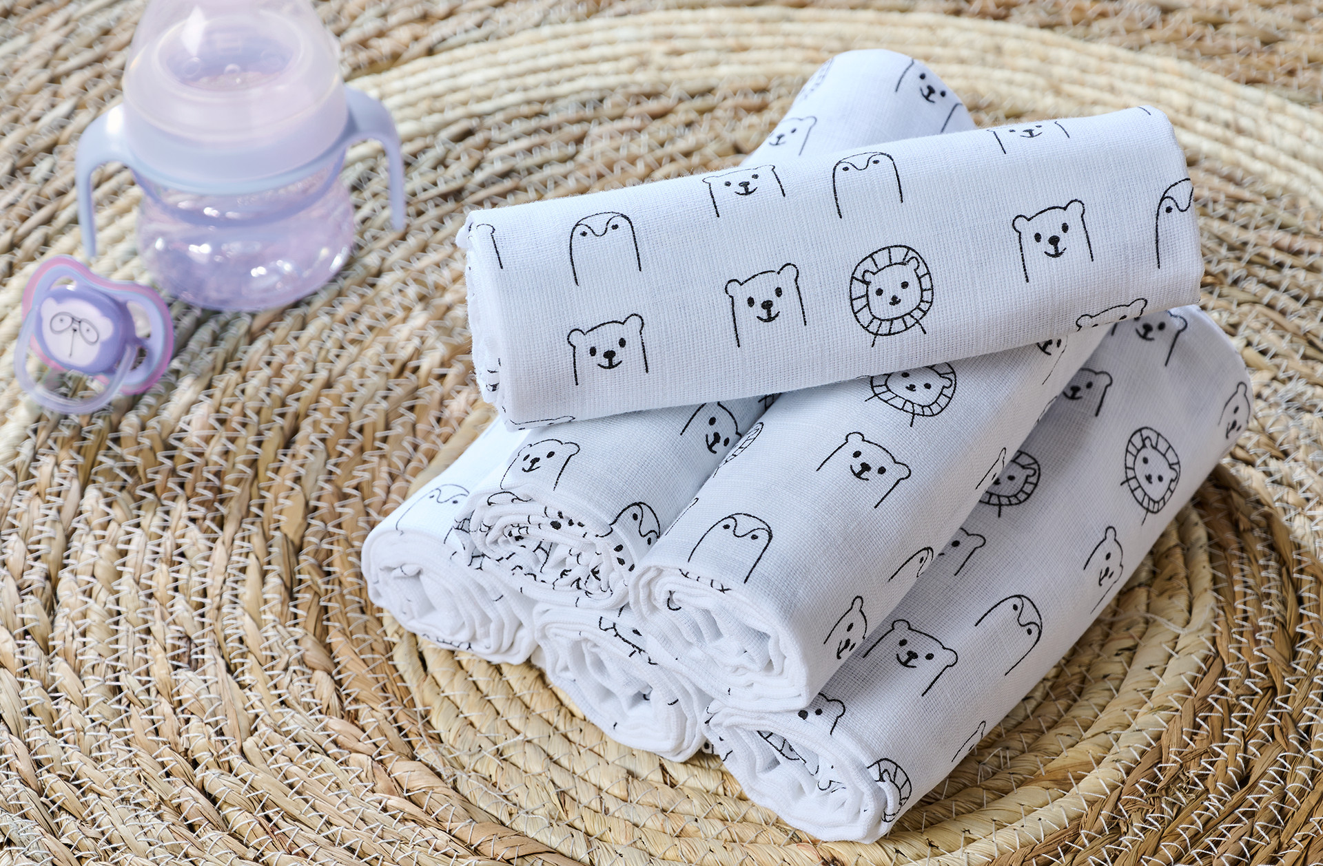 Plienky a prebaľovacie potreby