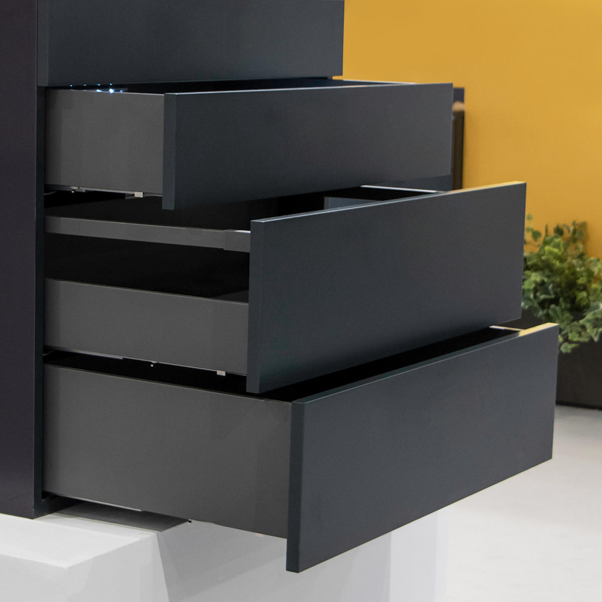 AUSSENSCHUBLADE Vertex mit Push Synchro und 3D-Regelung, Höhe 93mm, 40Kg, Tiefe 500mm, Stahl, Anthrazitgrau - Grau, Metall (1.3/10/50cm) - EMUCA